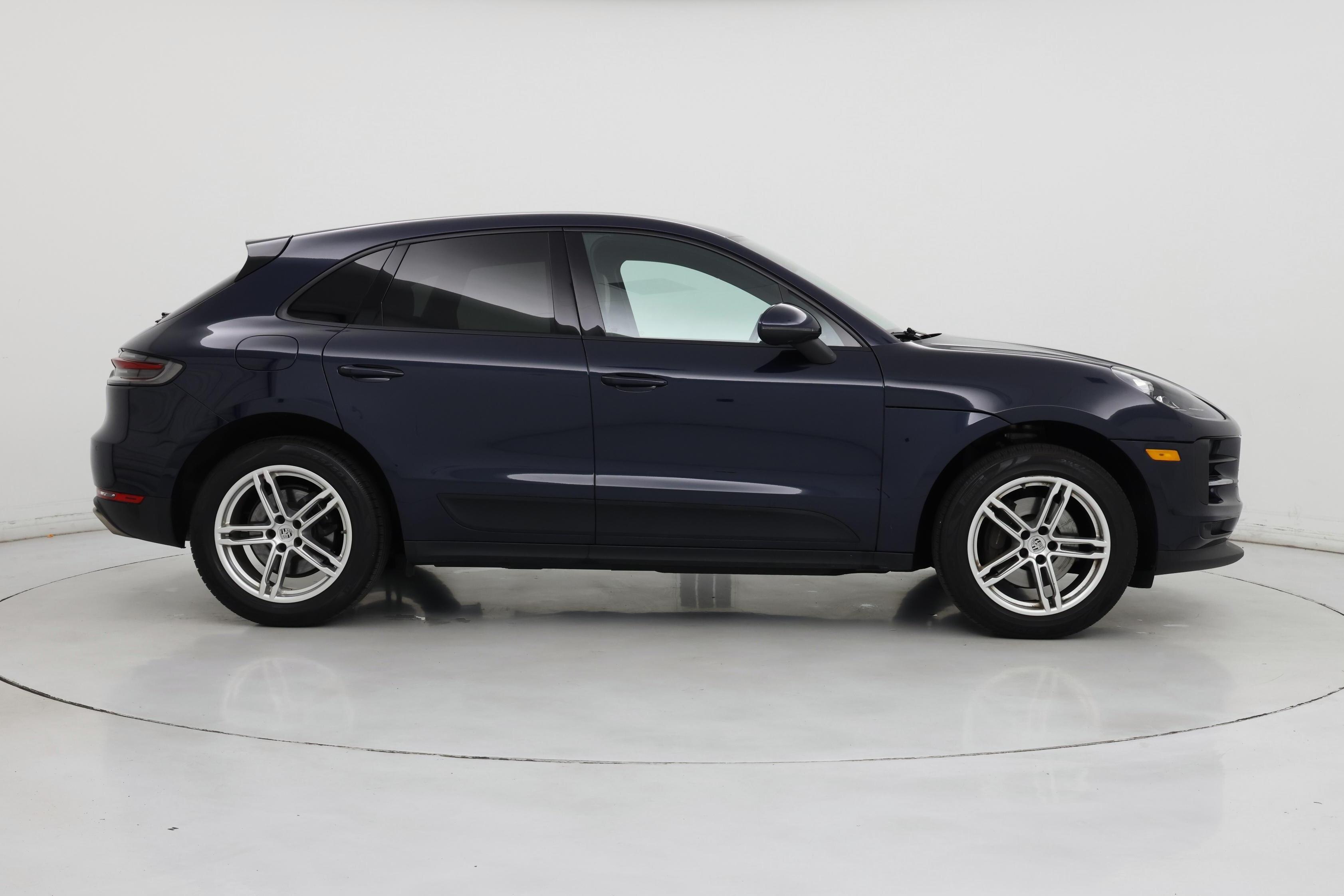 Thumbnail: 2020 Porsche Macan - 7