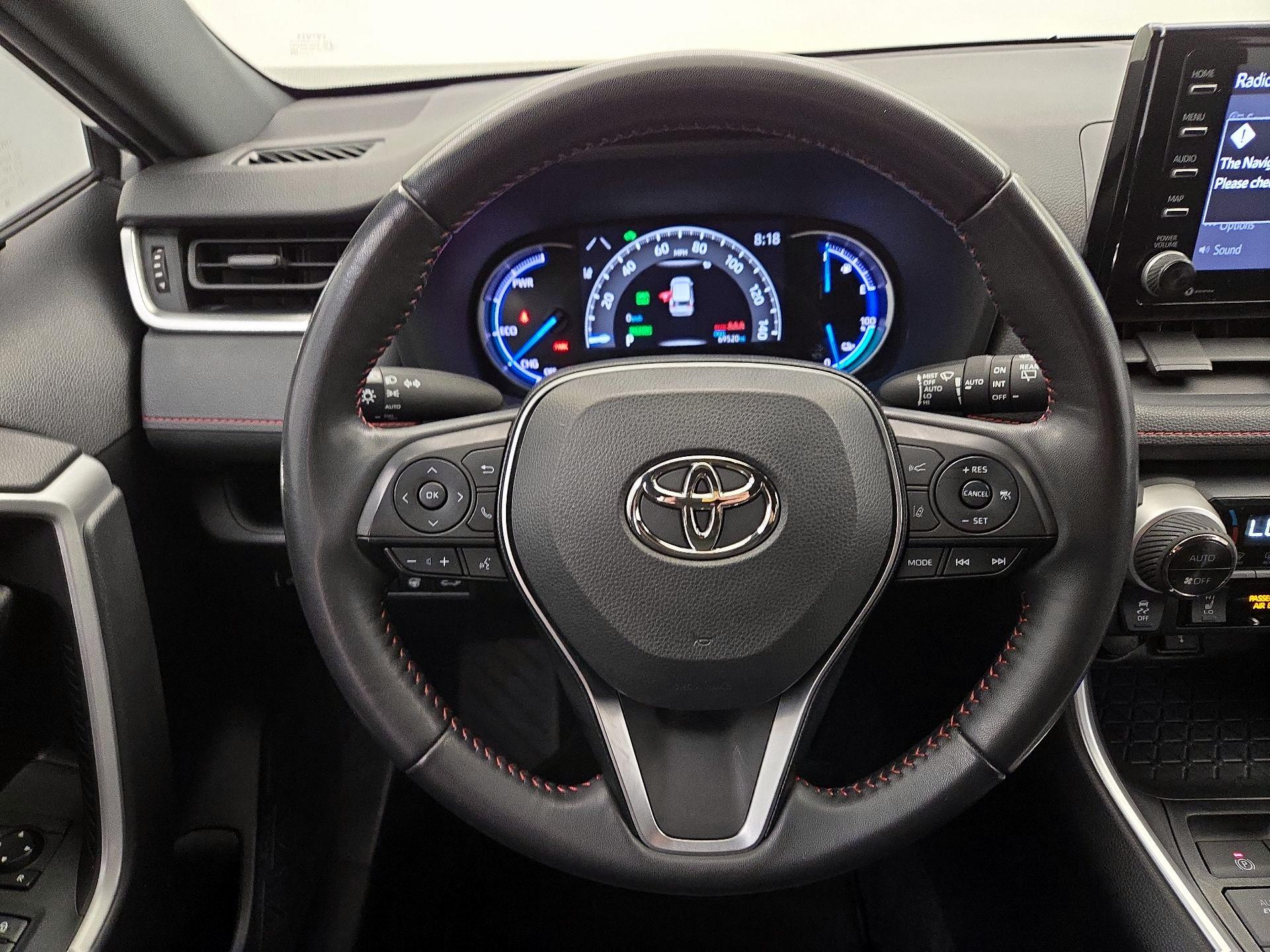 Thumbnail: 2021 Toyota RAV4 - 10