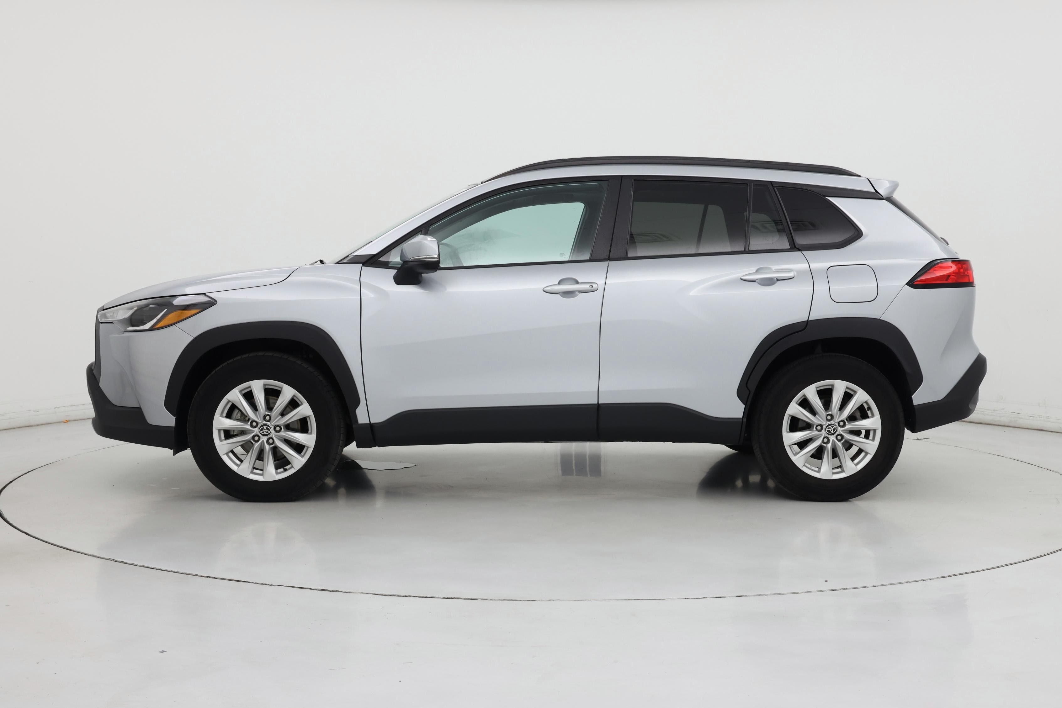 Thumbnail: 2022 Toyota Corolla Cross - 3
