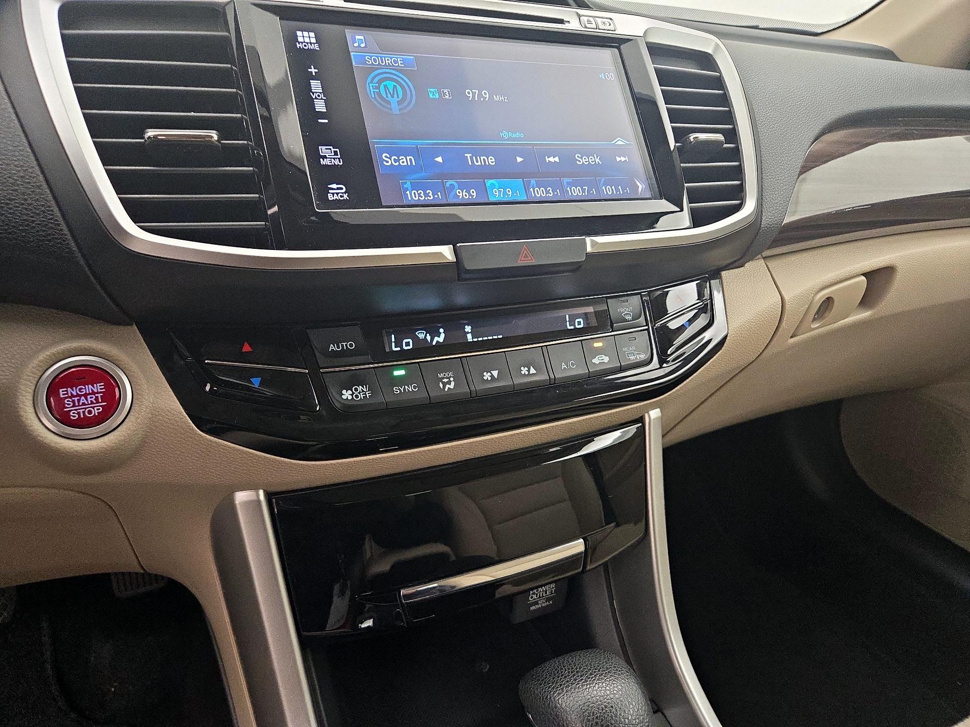 Thumbnail: 2016 Honda Accord - 16