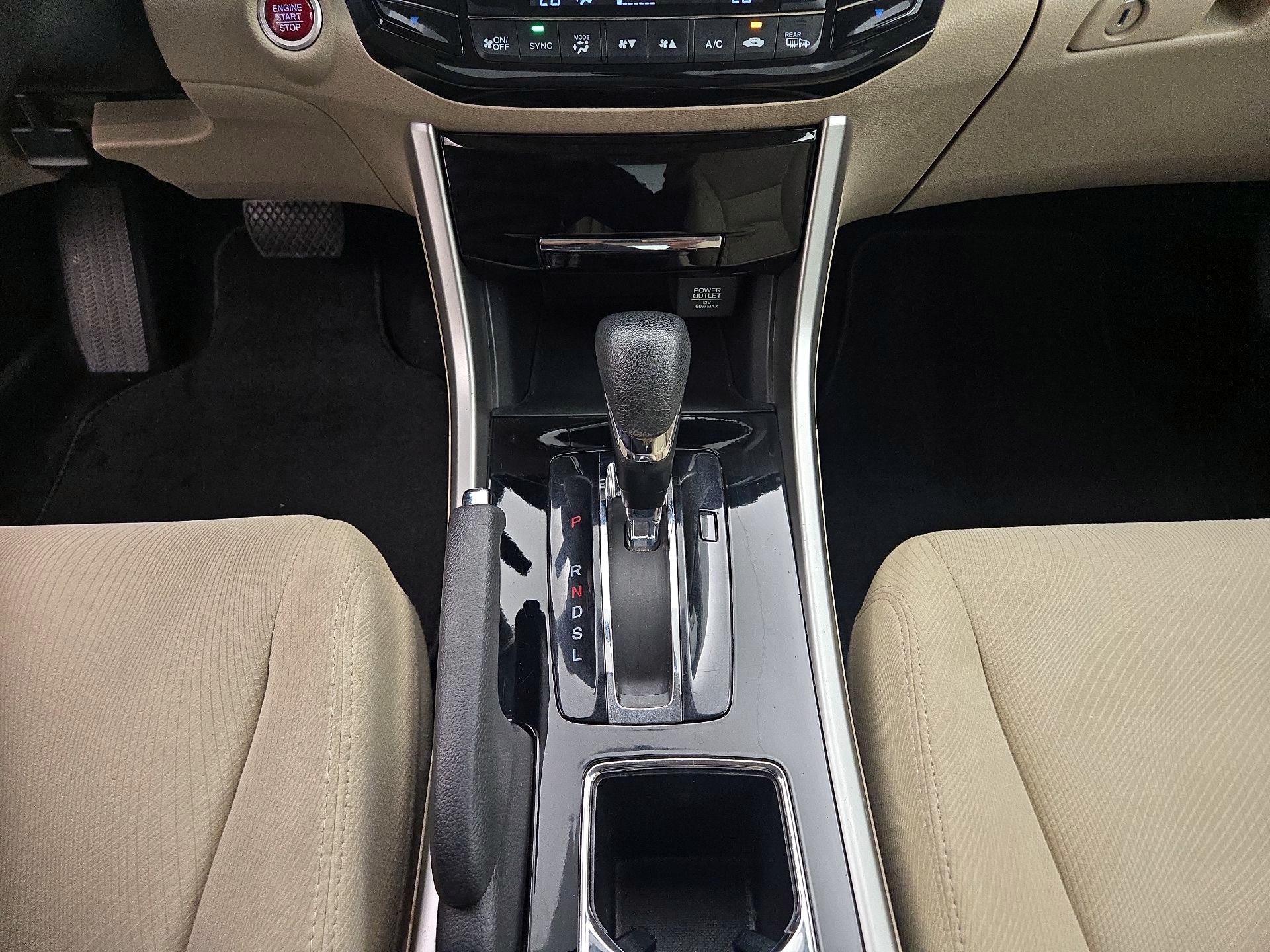 Thumbnail: 2016 Honda Accord - 17