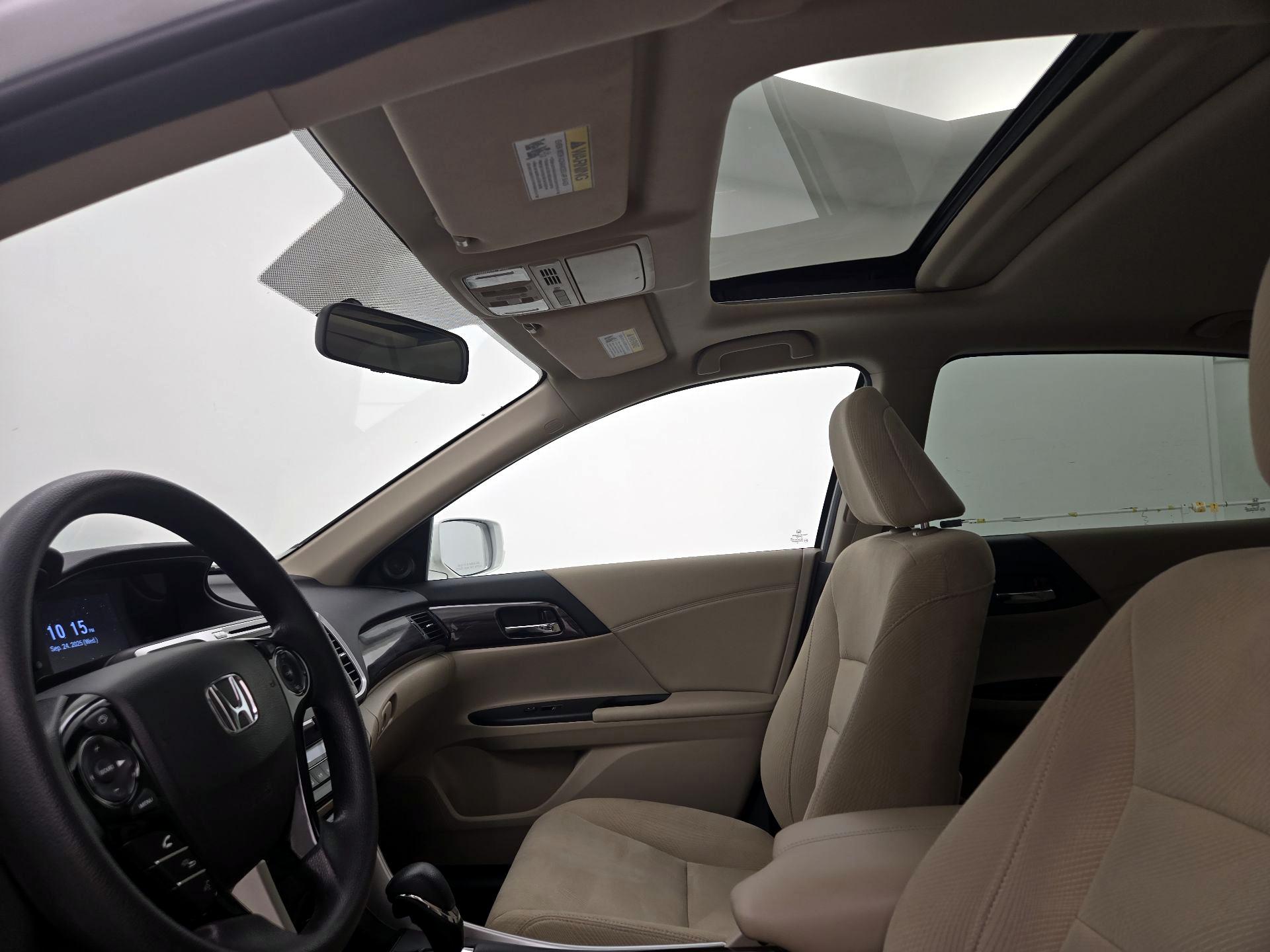 Thumbnail: 2016 Honda Accord - 19