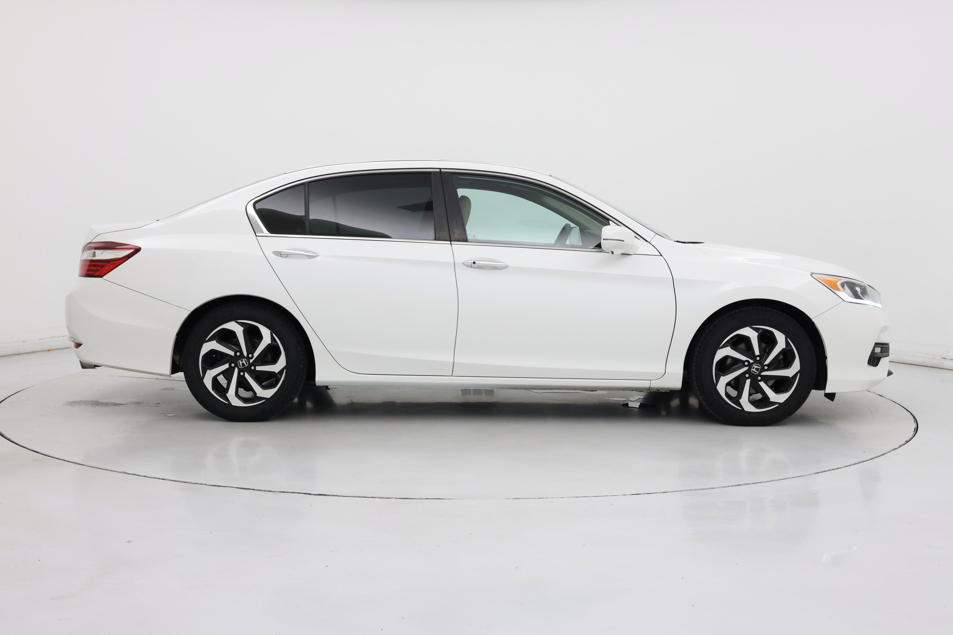 Thumbnail: 2016 Honda Accord - 7
