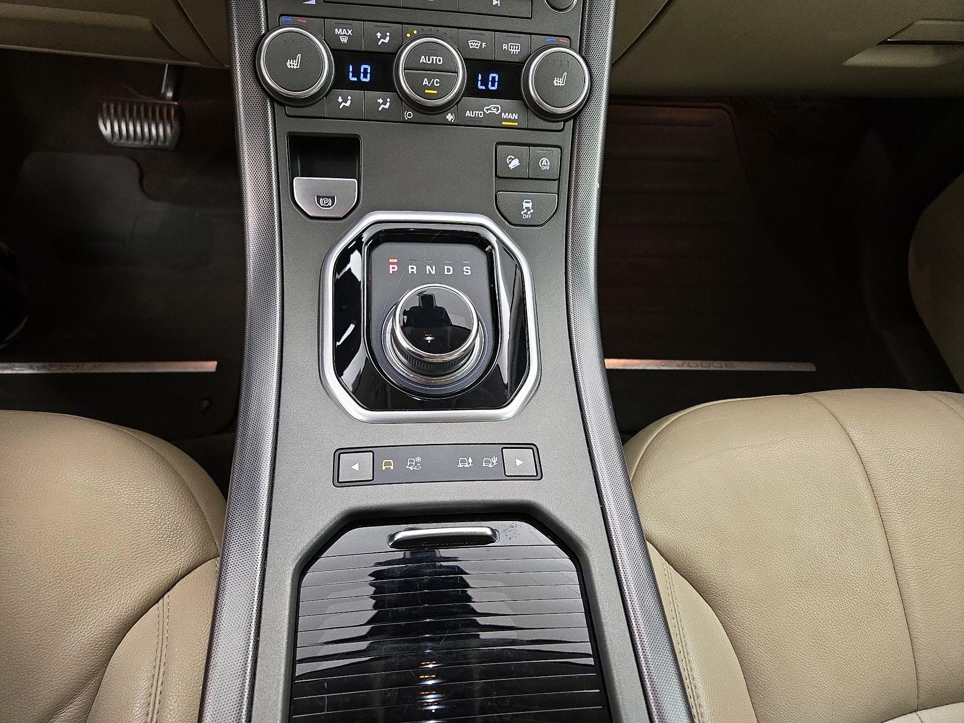 Thumbnail: 2018 Land Rover Range Rover Evoque - 18