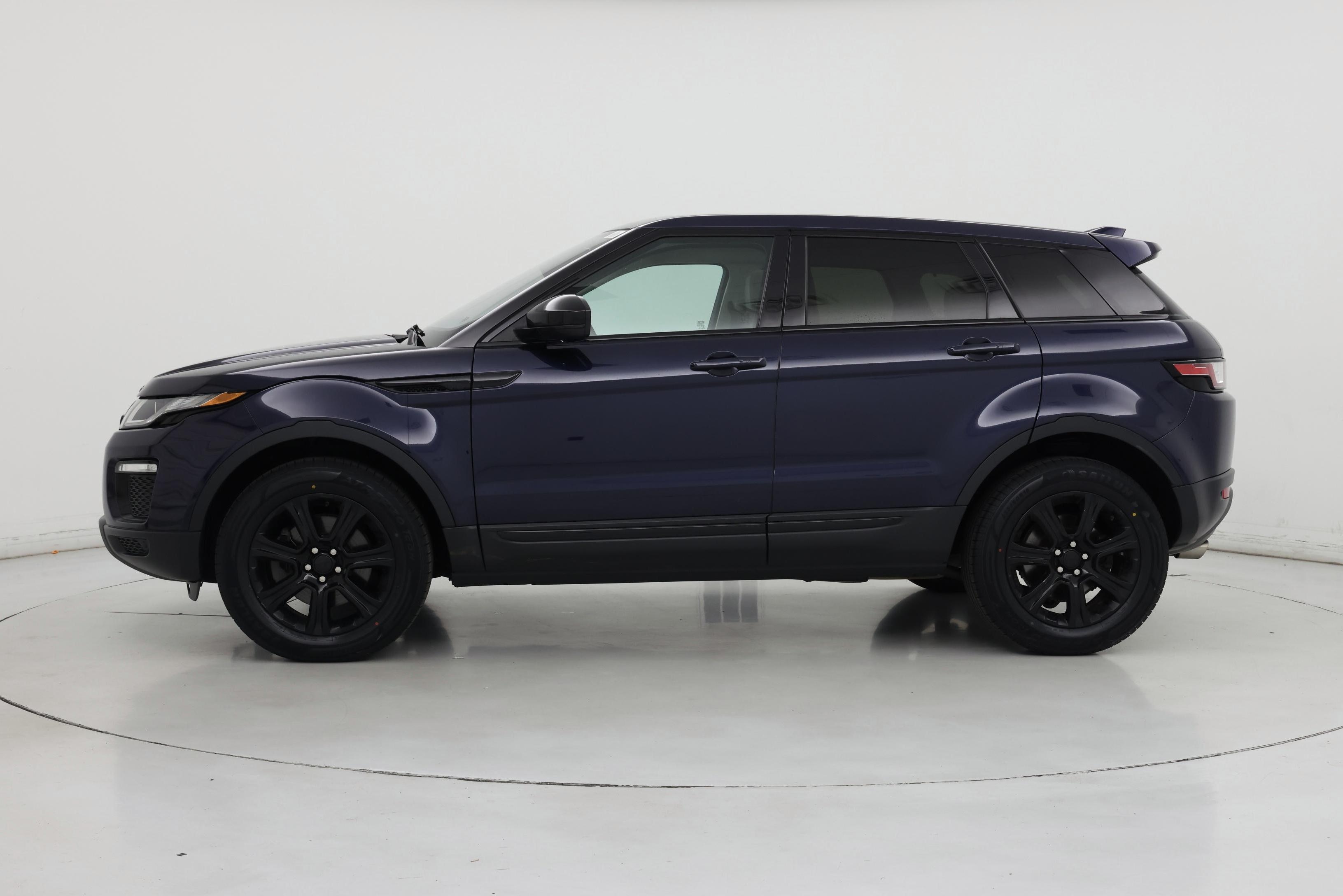 Thumbnail: 2018 Land Rover Range Rover Evoque - 3