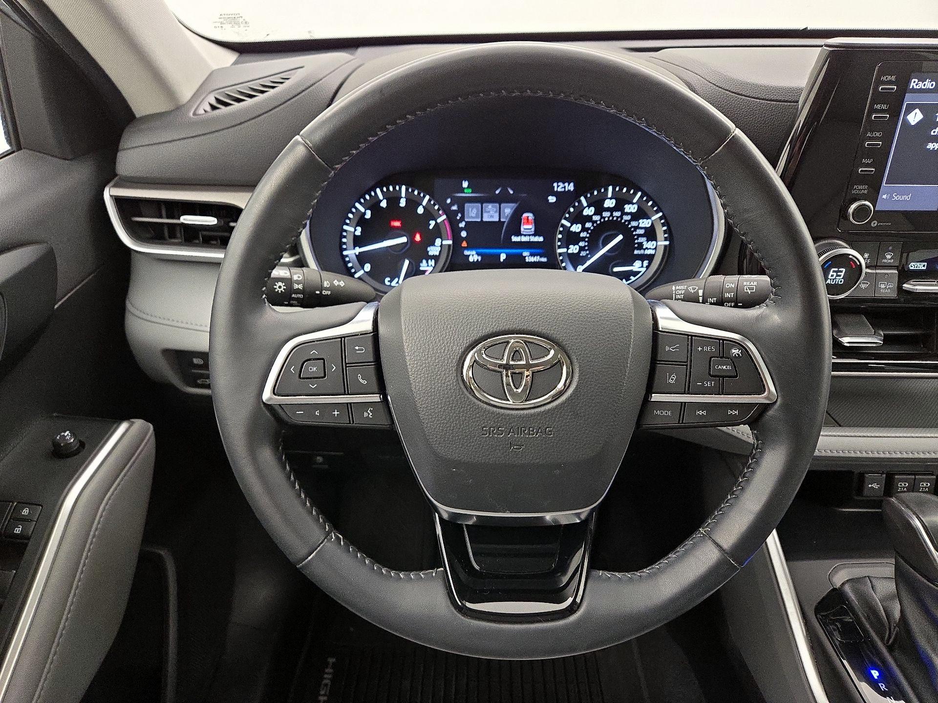 Thumbnail: 2021 Toyota Highlander - 10
