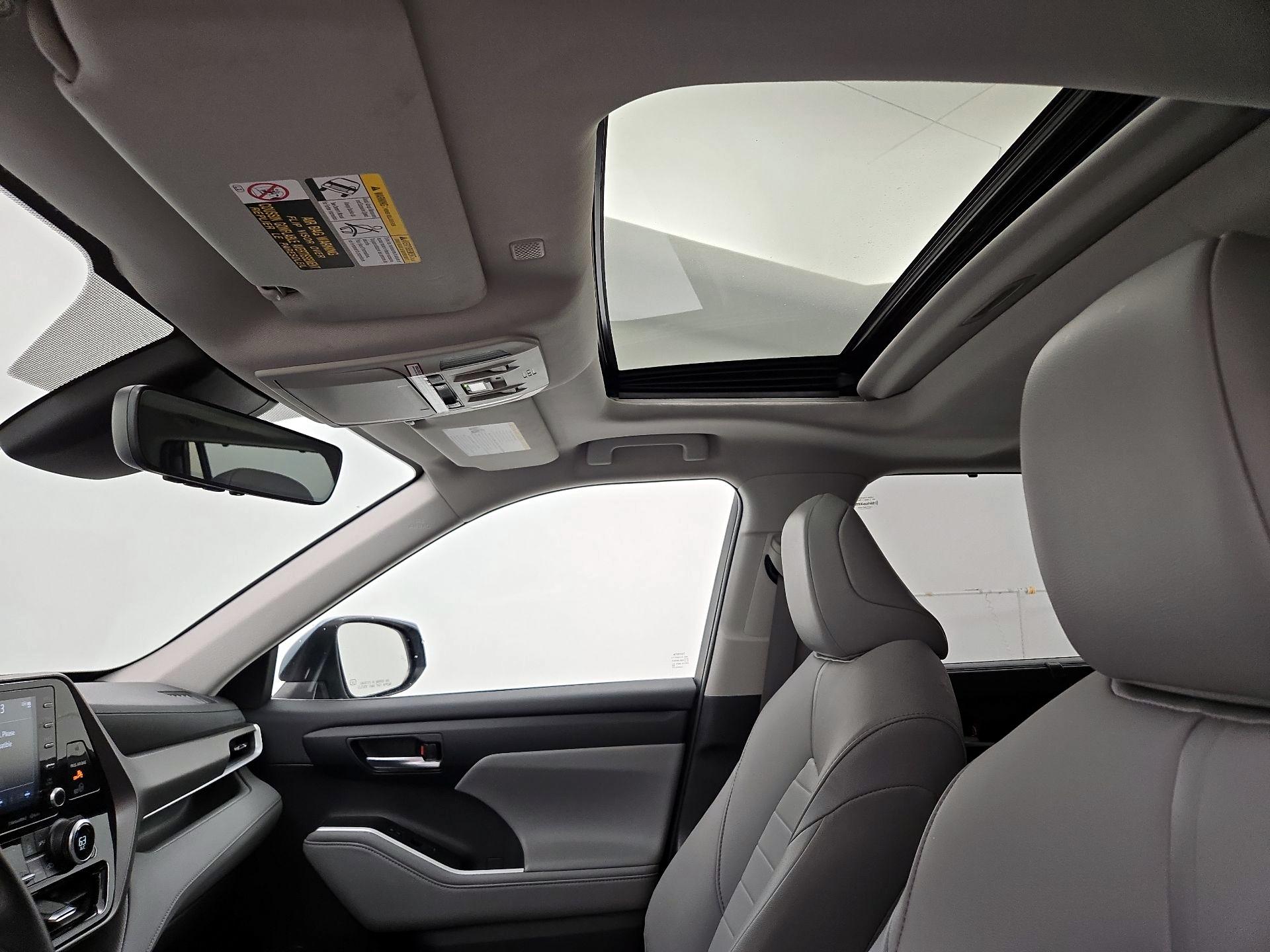 Thumbnail: 2021 Toyota Highlander - 19