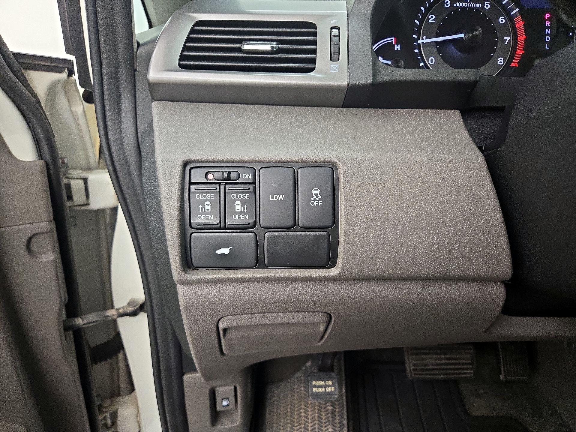 Thumbnail: 2016 Honda Odyssey - 13