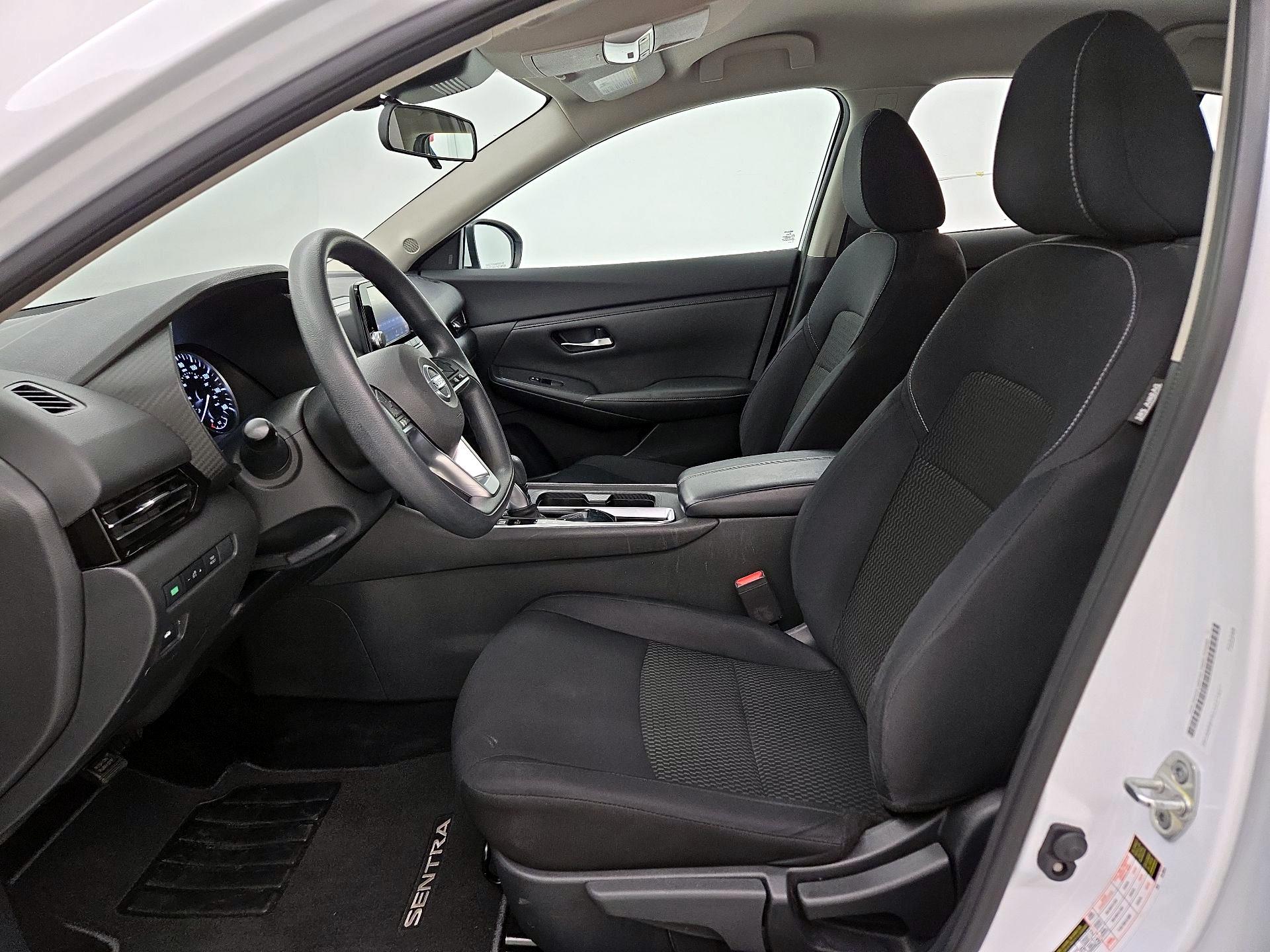 Thumbnail: 2020 Nissan Sentra - 11
