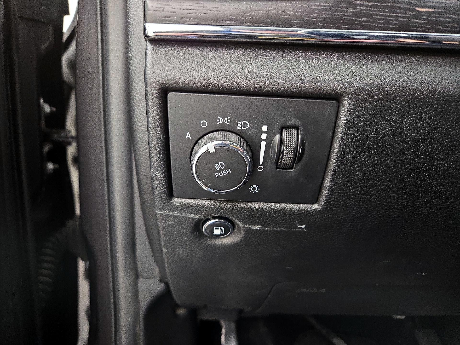 Thumbnail: 2021 Jeep Grand Cherokee - 13