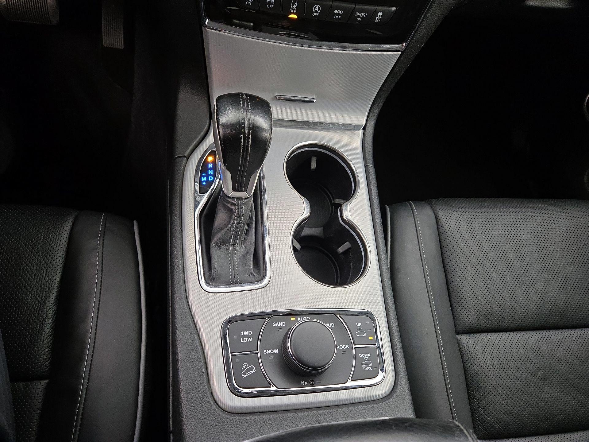 Thumbnail: 2021 Jeep Grand Cherokee - 18