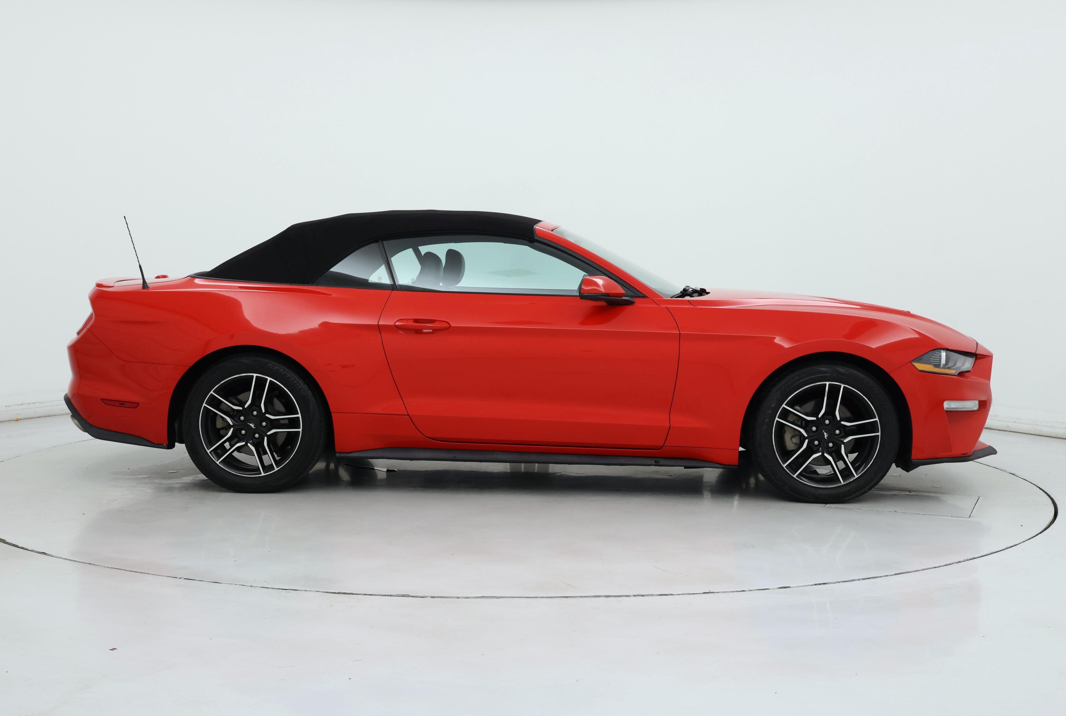 Thumbnail: 2018 Ford Mustang - 7
