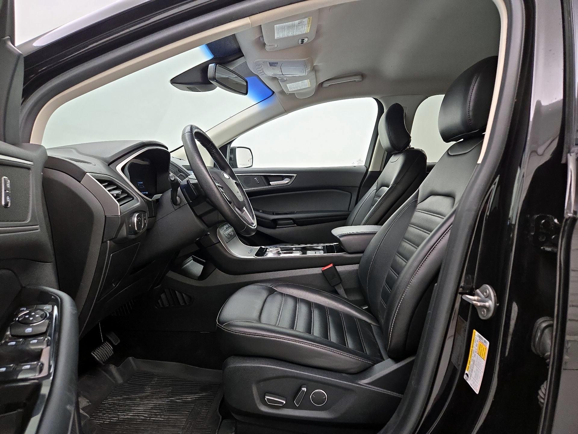 Thumbnail: 2019 Ford Edge - 11