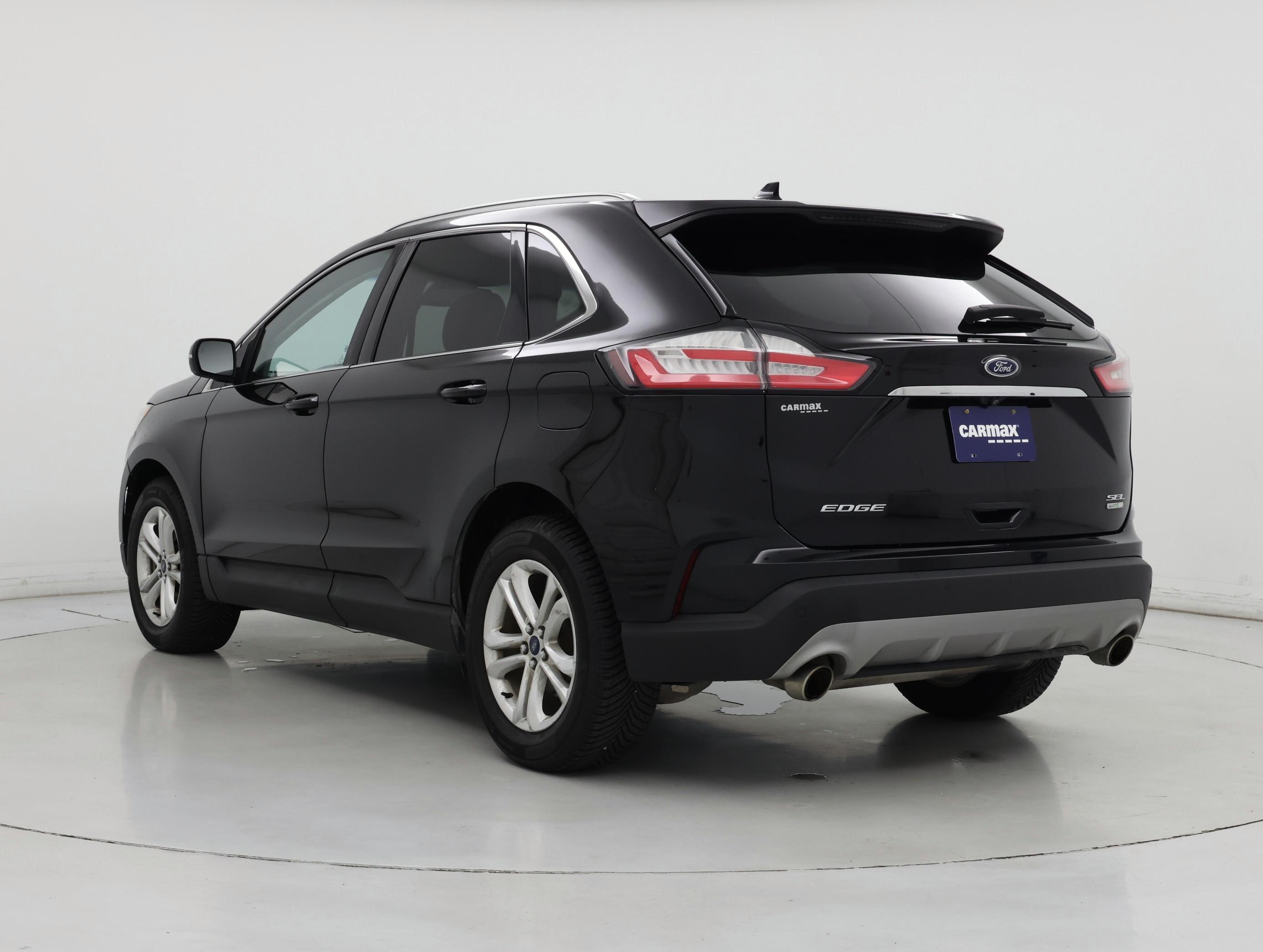 Thumbnail: 2019 Ford Edge - 2