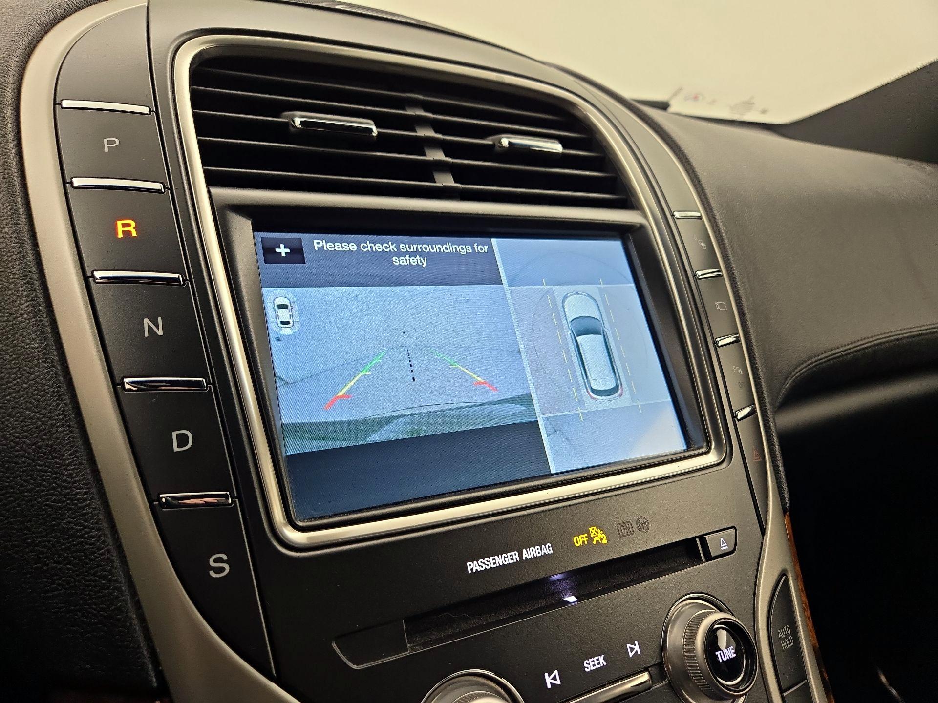 Thumbnail: 2017 Lincoln MKX - 15
