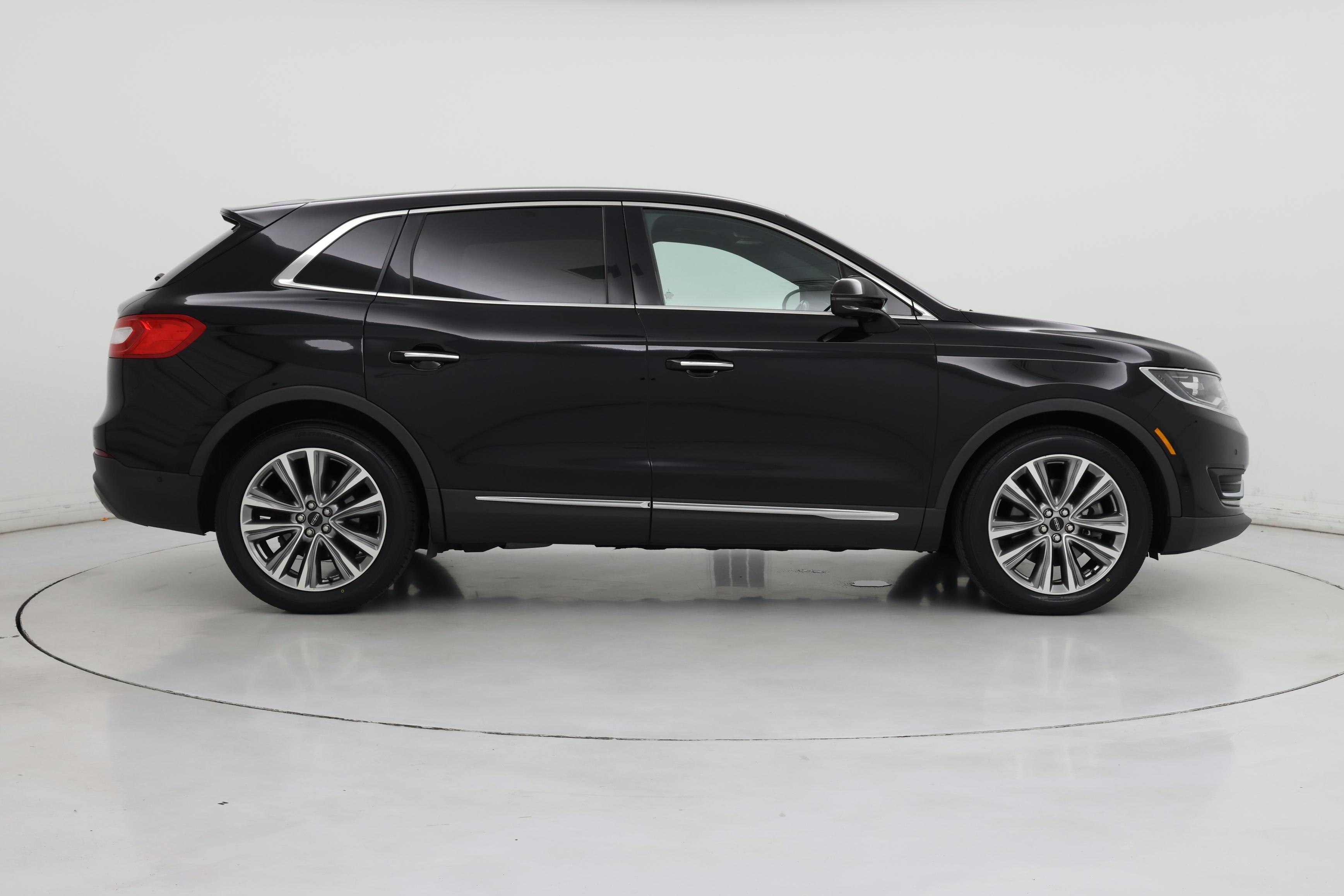 Thumbnail: 2017 Lincoln MKX - 7