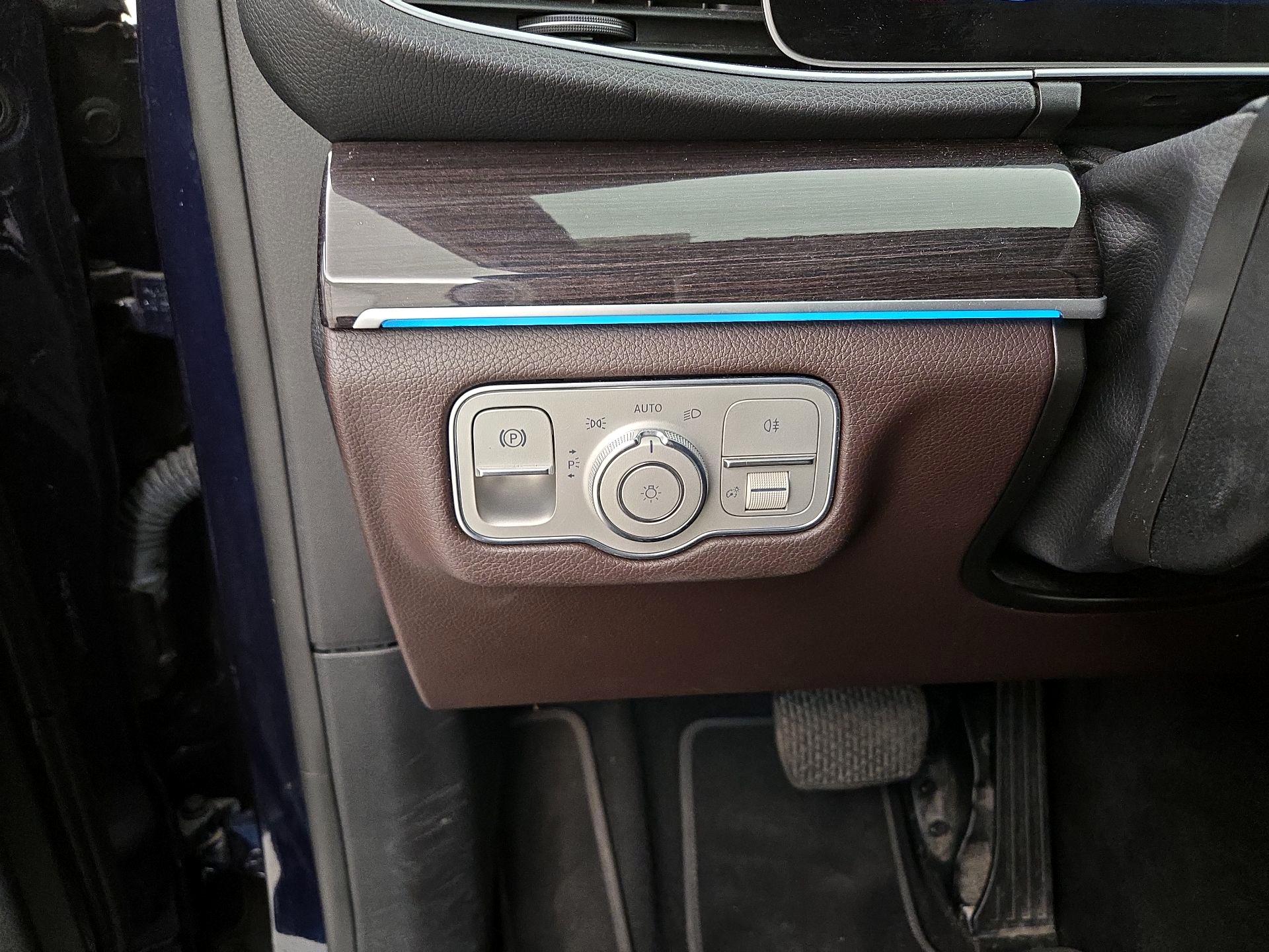 Thumbnail: 2021 Mercedes-Benz GLE - 13