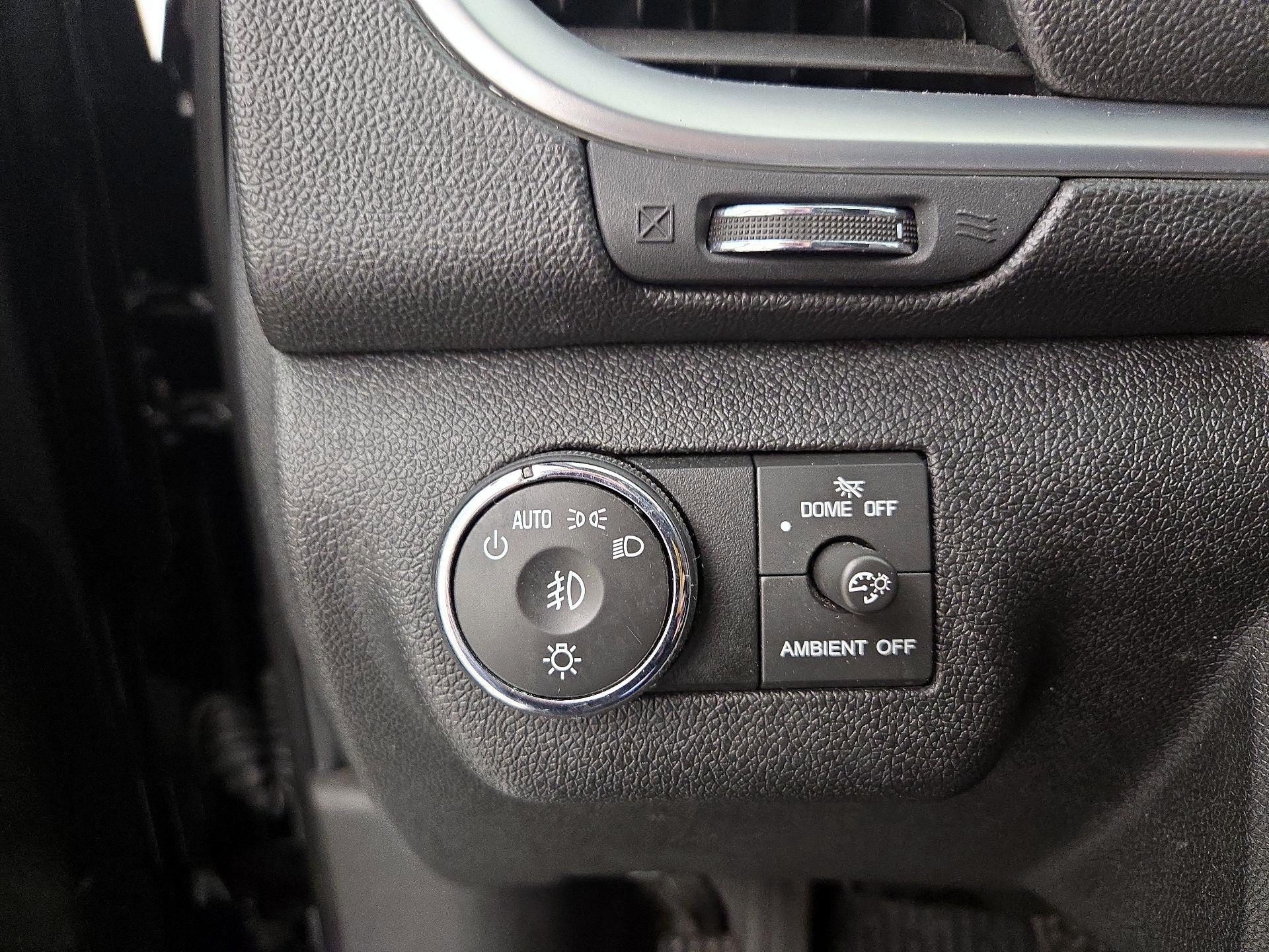 Thumbnail: 2015 Chevrolet Traverse - 13