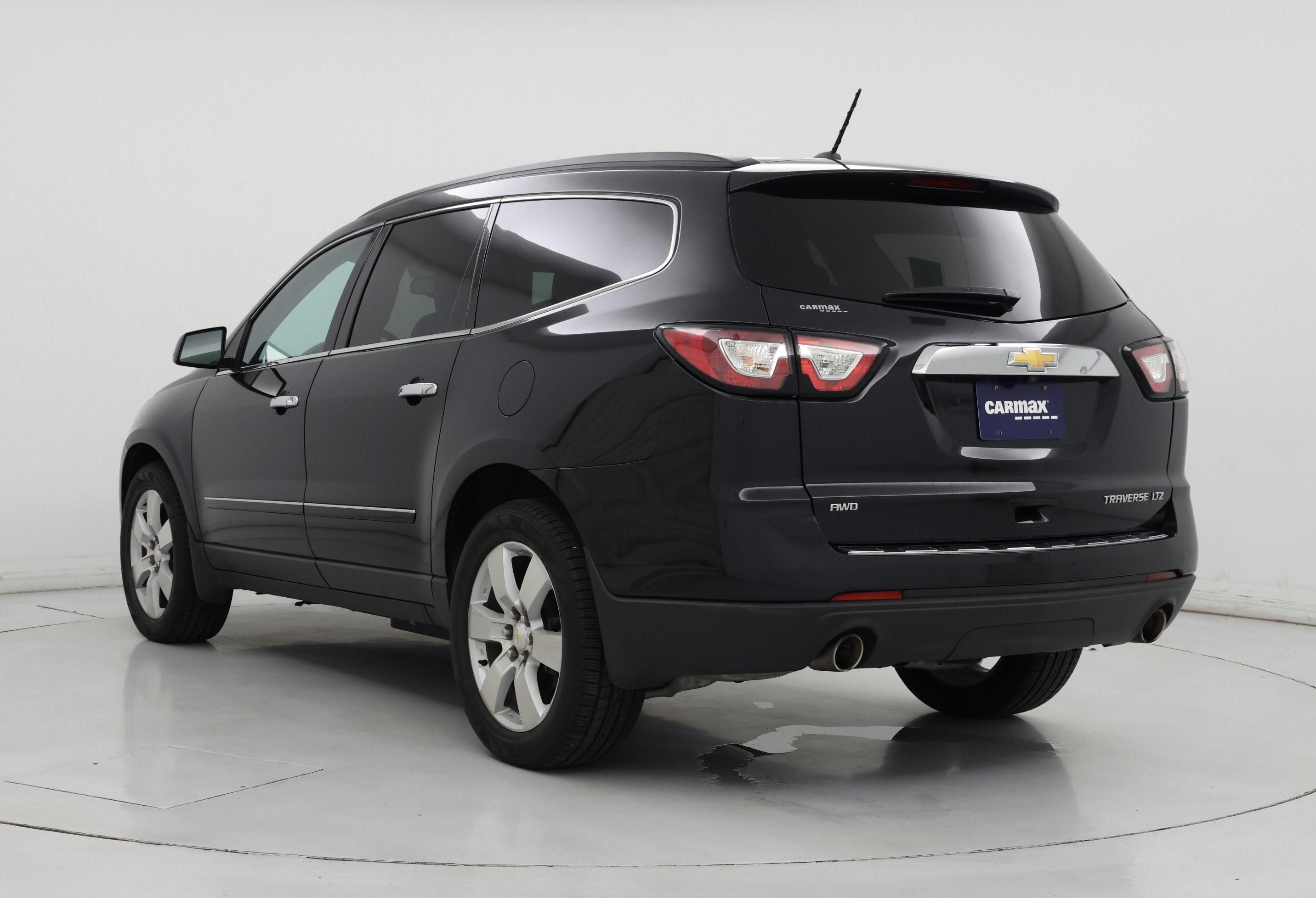 Thumbnail: 2015 Chevrolet Traverse - 2