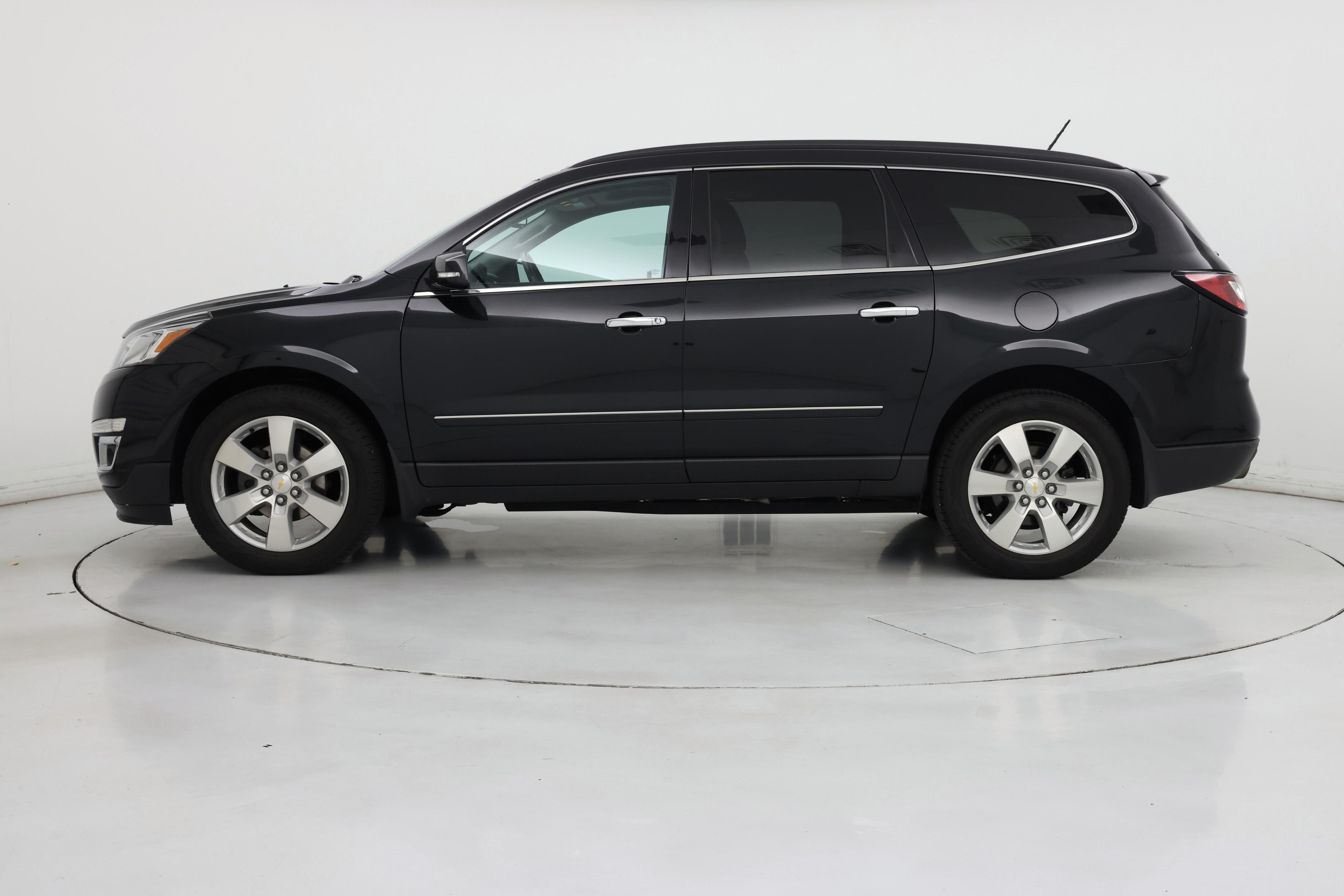 Thumbnail: 2015 Chevrolet Traverse - 3