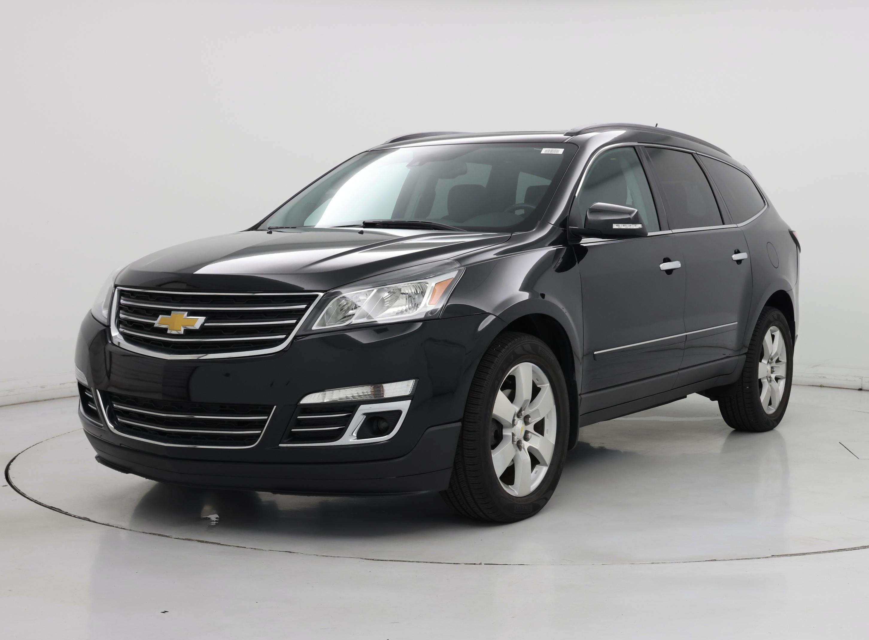 Thumbnail: 2015 Chevrolet Traverse - 4
