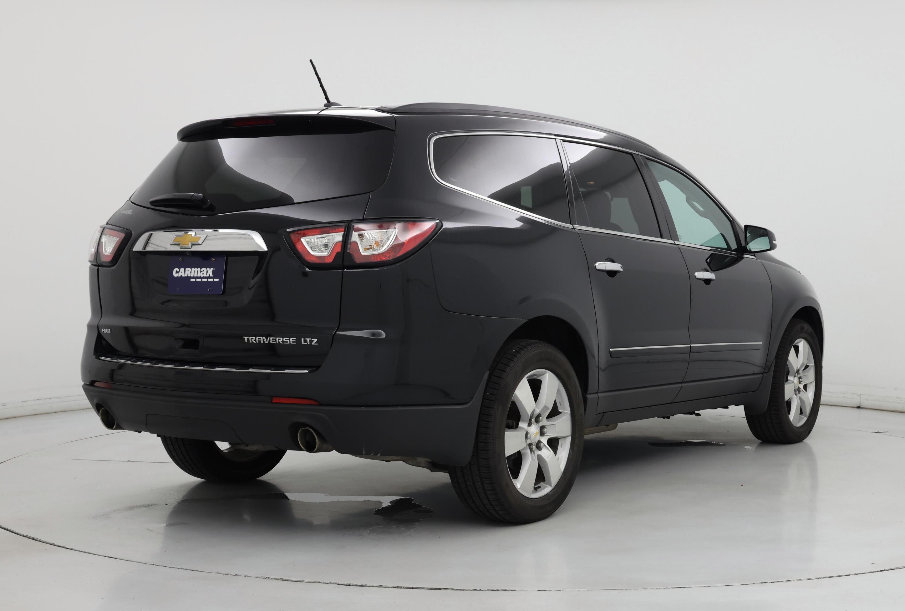 Thumbnail: 2015 Chevrolet Traverse - 8