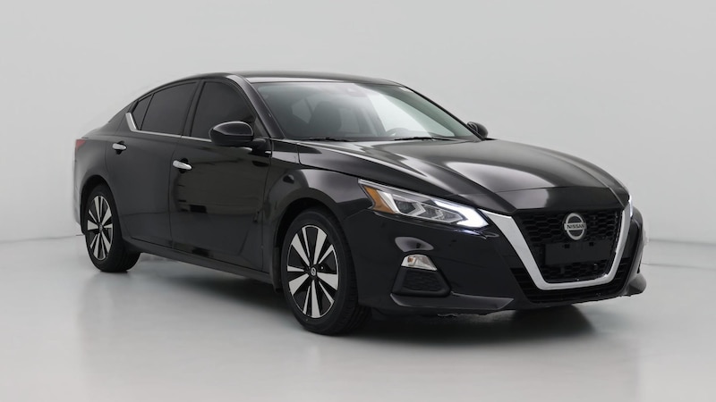 2021 Nissan Altima SV Hero Image