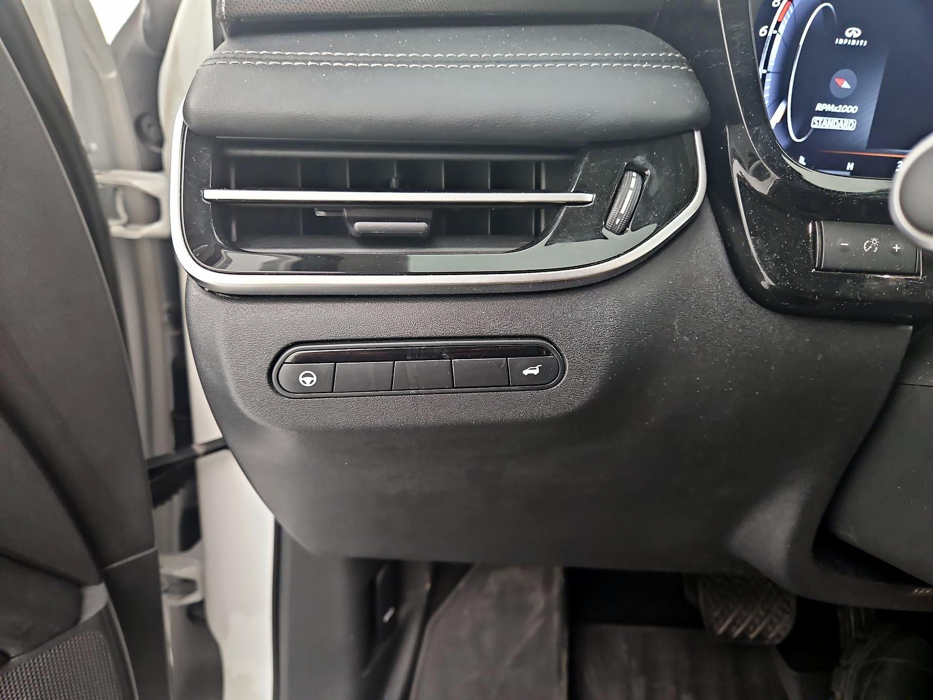 Thumbnail: 2023 INFINITI QX60 - 13