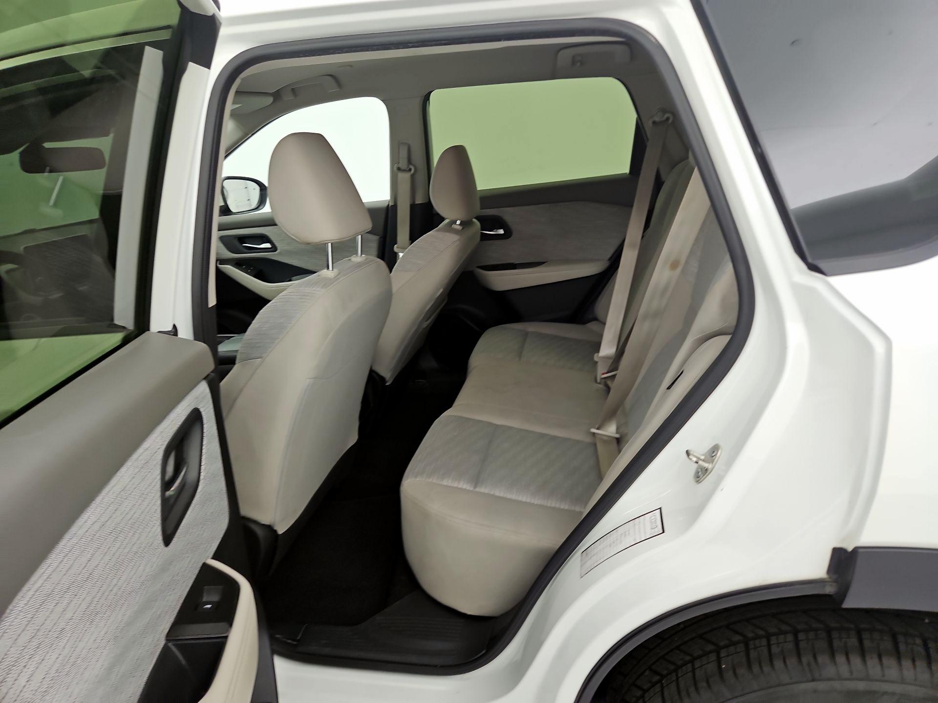 Thumbnail: 2023 Nissan Rogue - 19