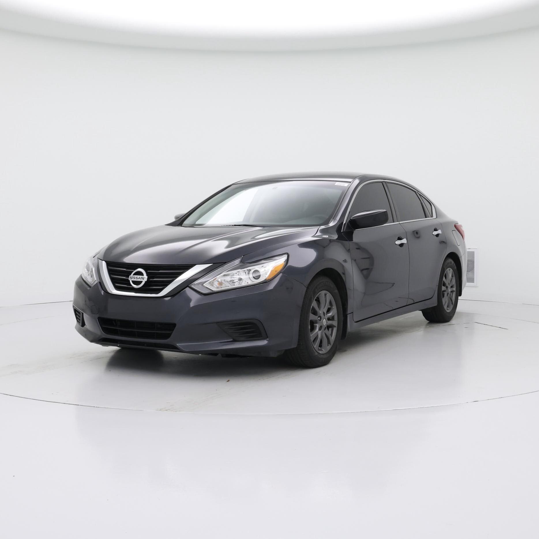 Thumbnail: 2018 Nissan Altima - 4