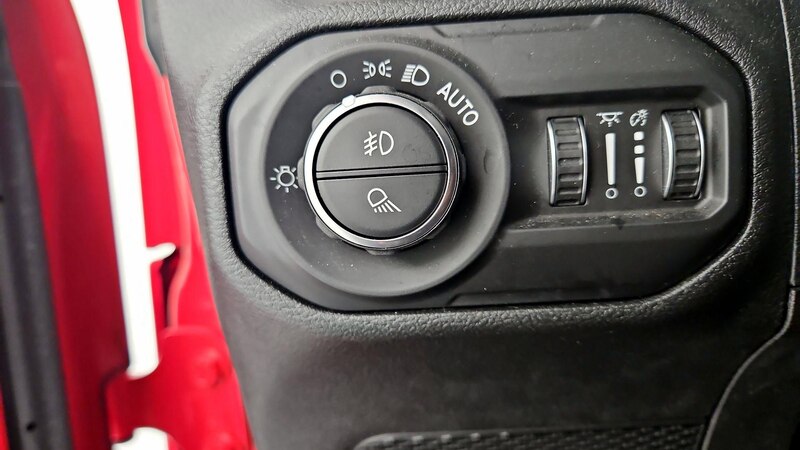 2021 Jeep Gladiator Mojave 13