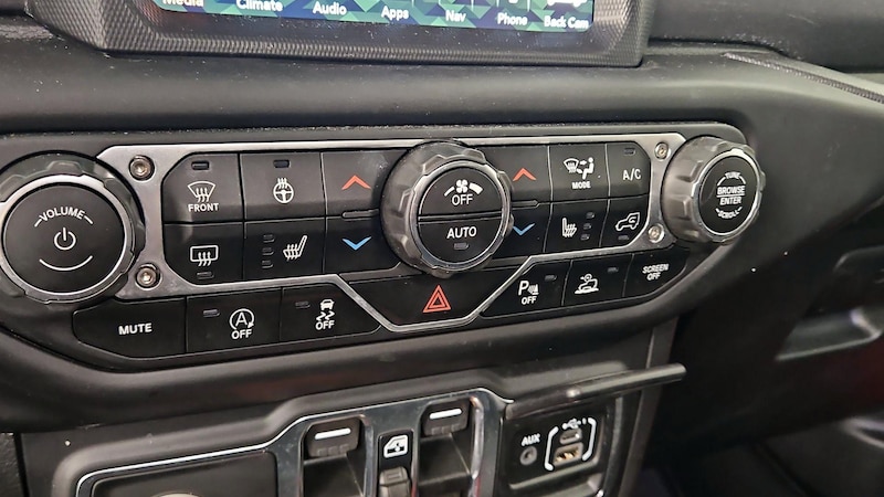 2021 Jeep Gladiator Mojave 17