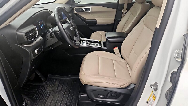 2020 Ford Explorer XLT 11