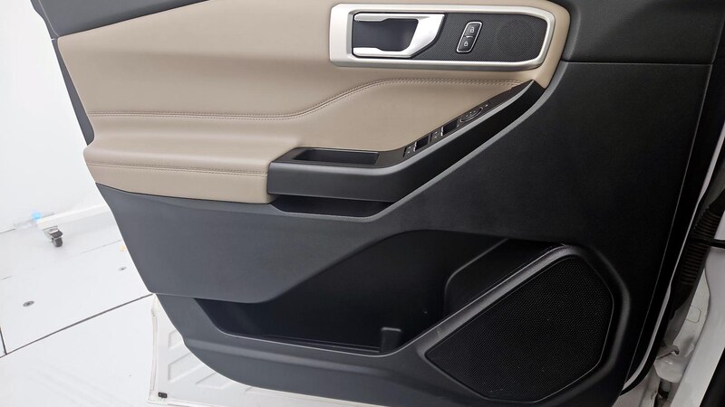 2020 Ford Explorer XLT 12