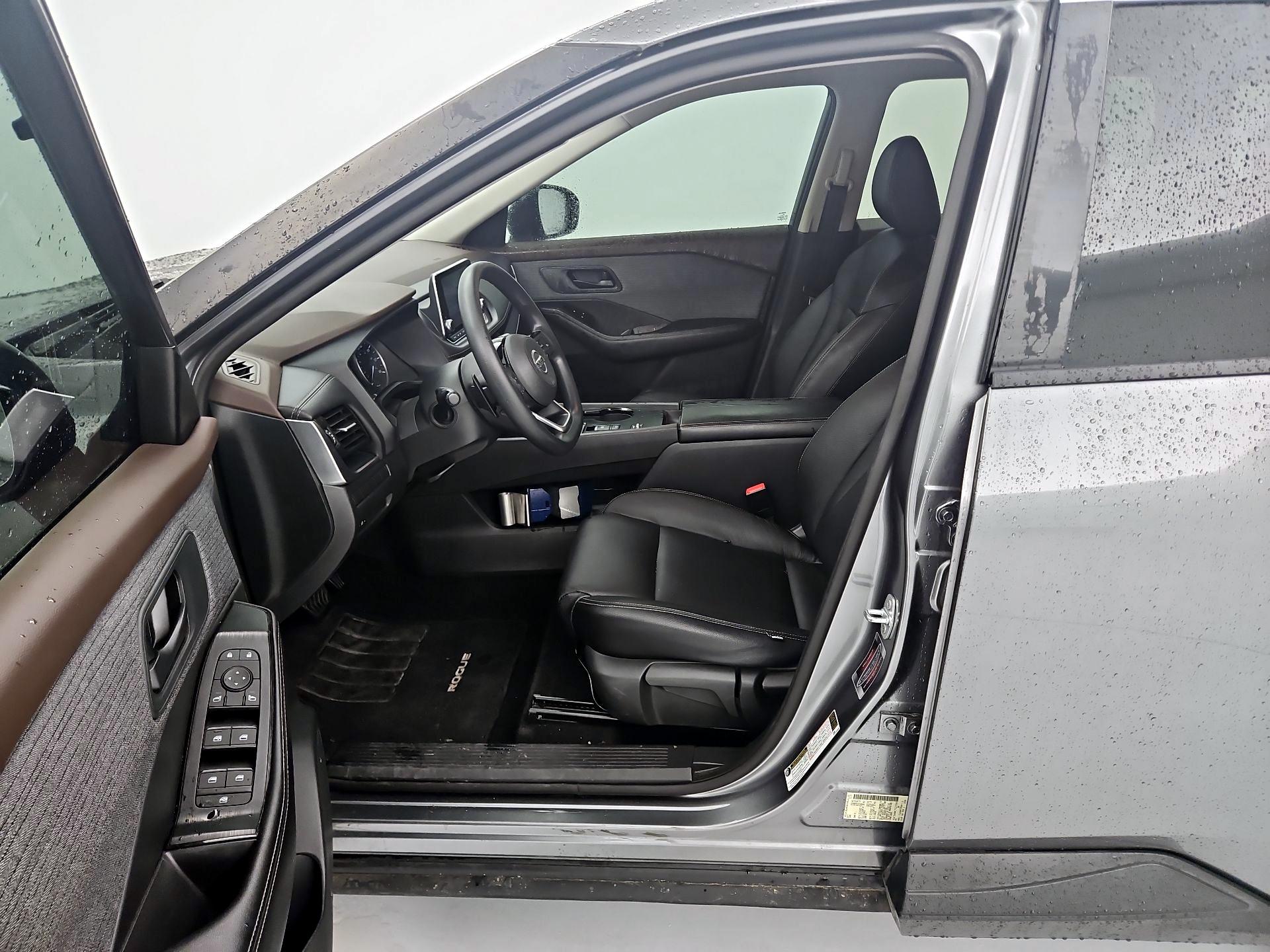 Thumbnail: 2021 Nissan Rogue - 11