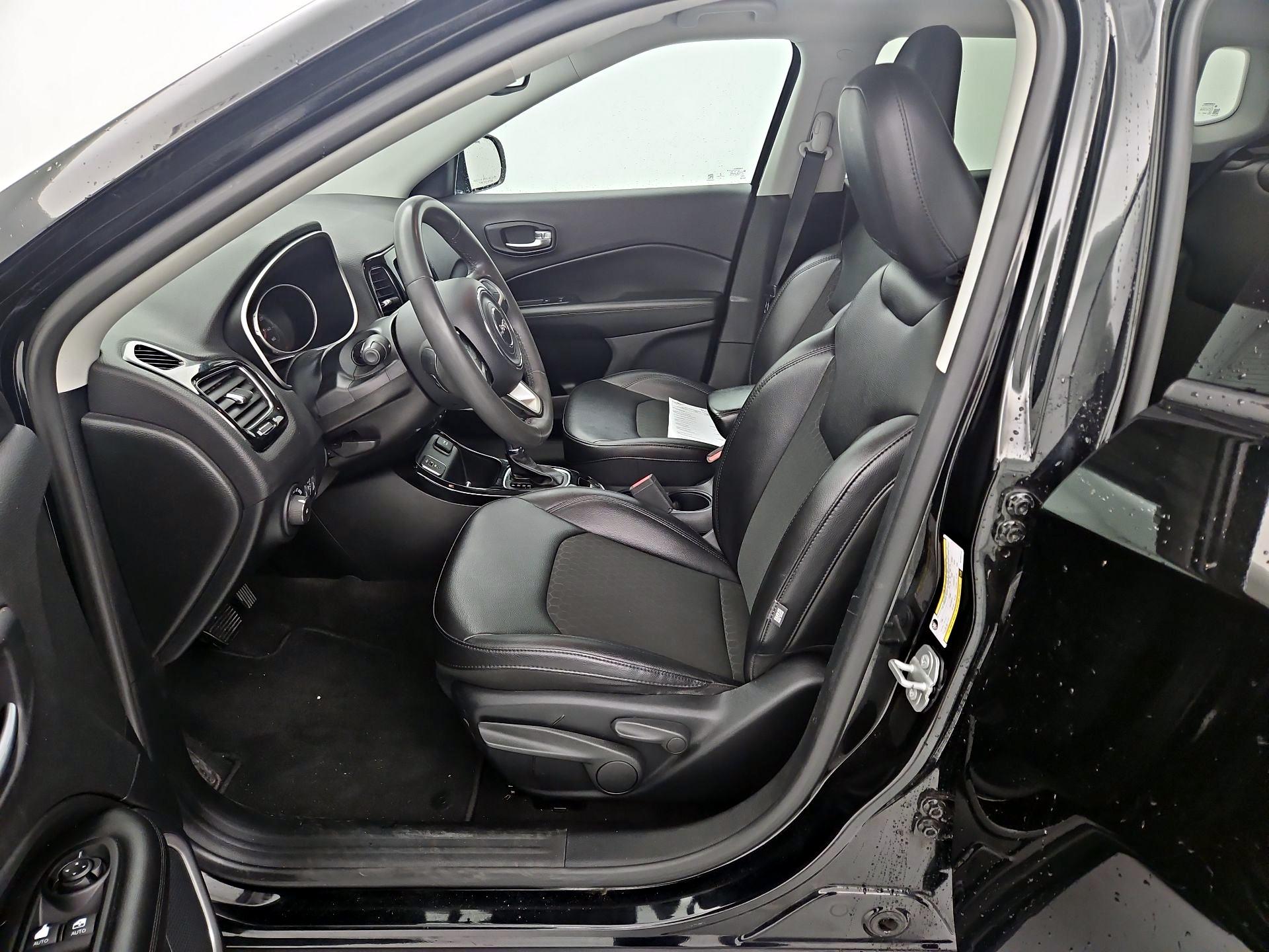 Thumbnail: 2021 Jeep Compass - 11