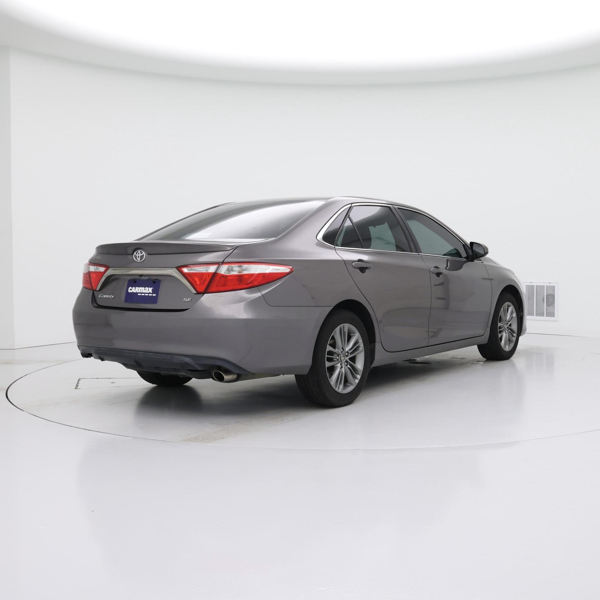 Thumbnail: 2017 Toyota Camry - 8