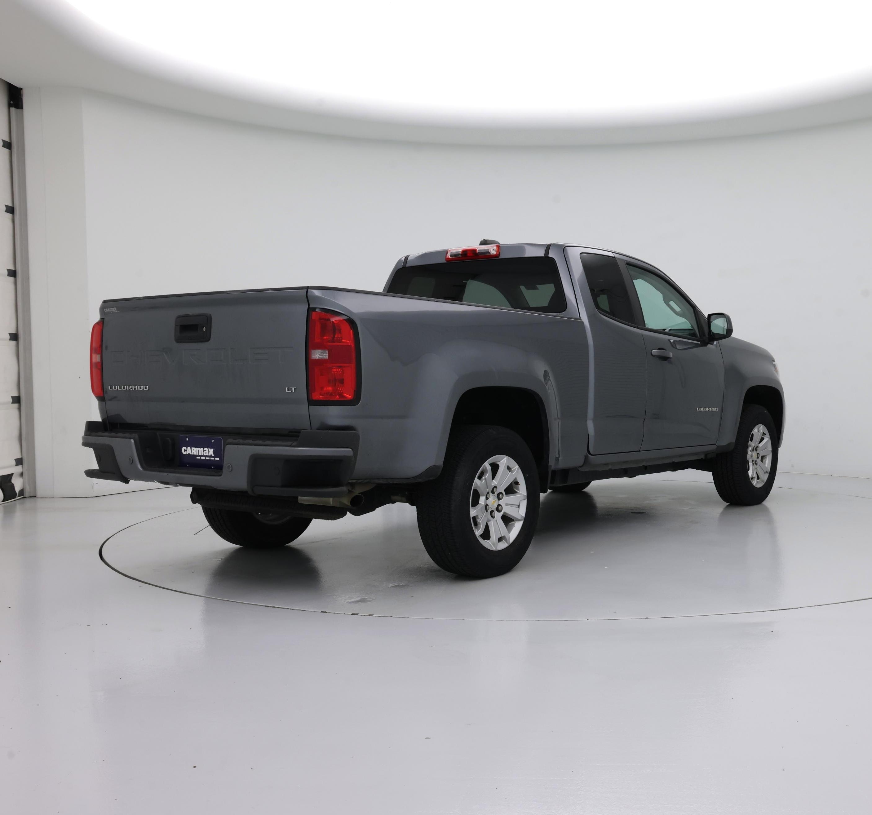 Thumbnail: 2022 Chevrolet Colorado - 8