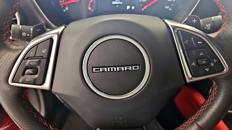 2018 Chevrolet Camaro LT 10