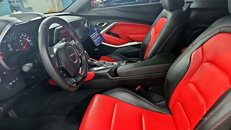 2018 Chevrolet Camaro LT 11