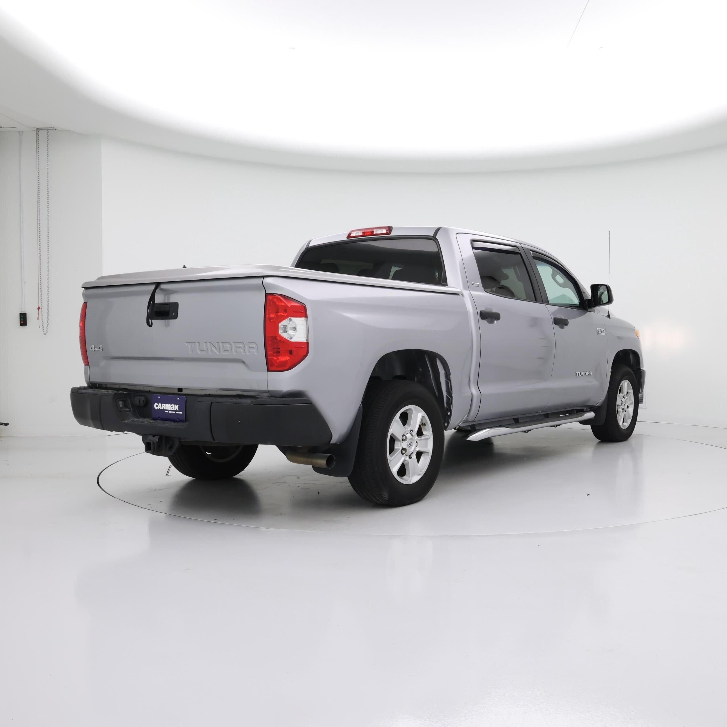 Thumbnail: 2017 Toyota Tundra - 8
