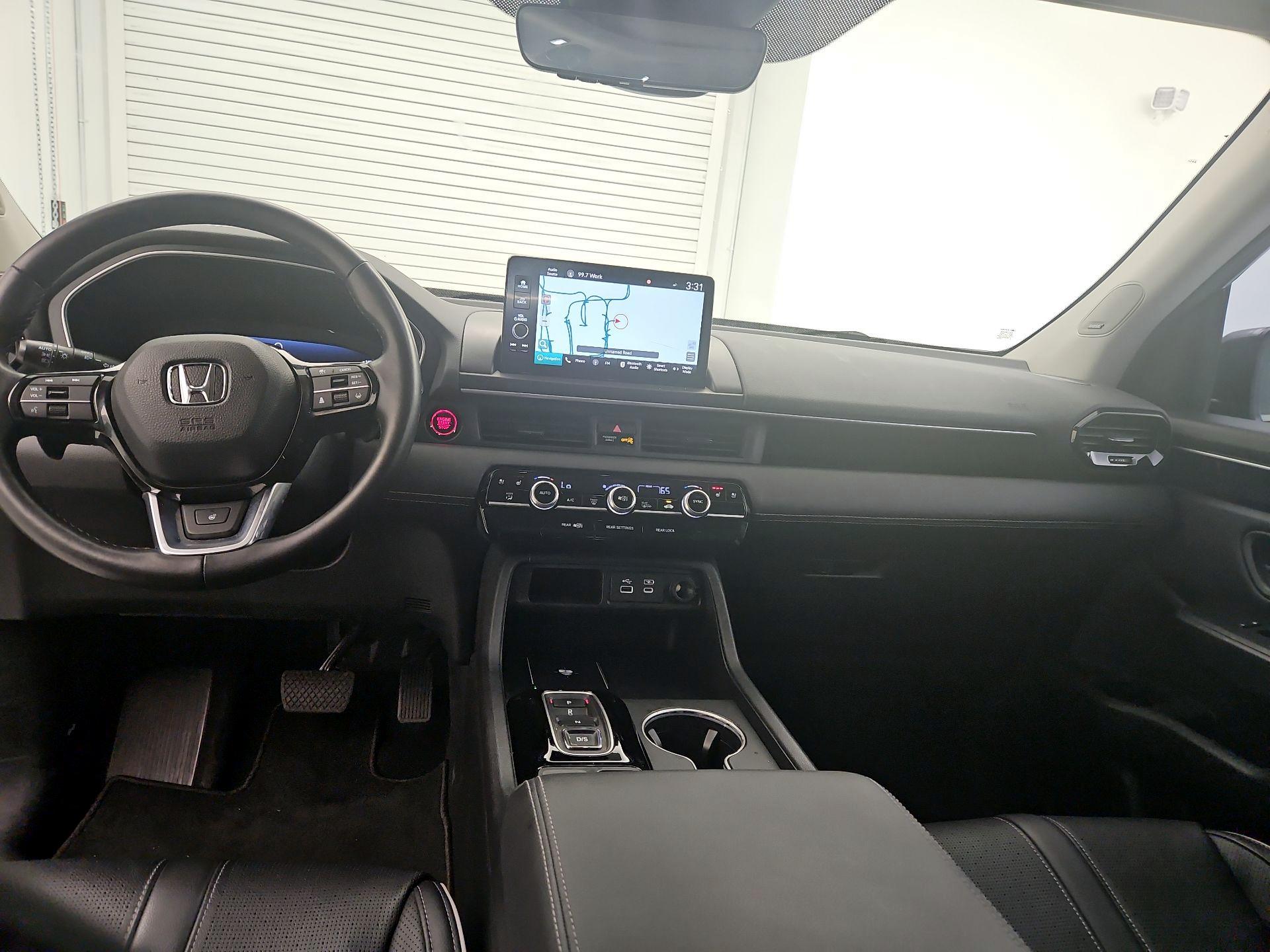 Thumbnail: 2023 Honda Pilot - 9