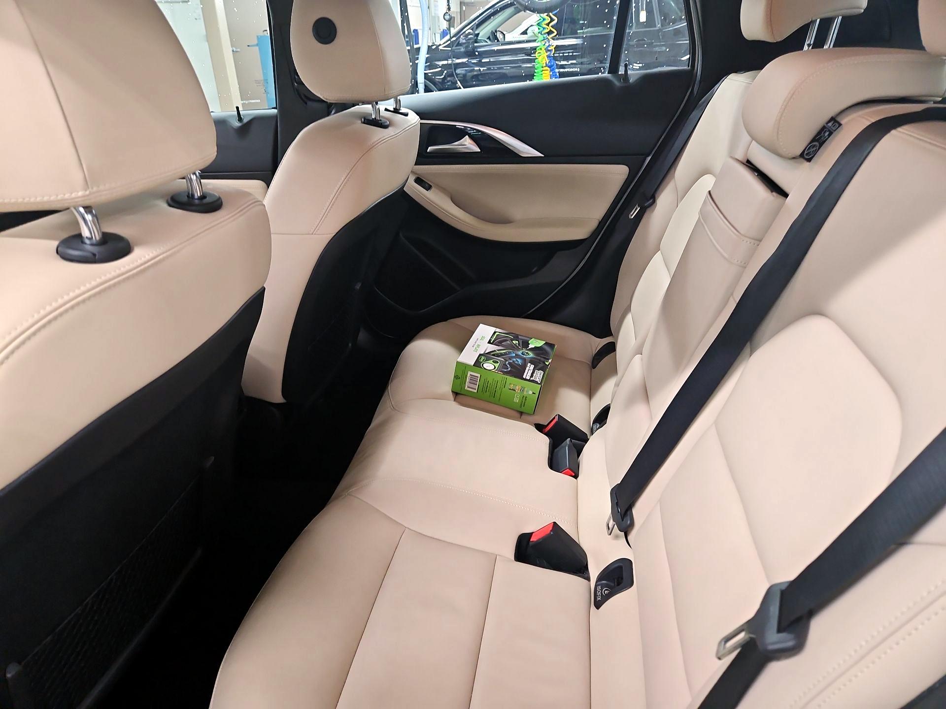 Thumbnail: 2019 INFINITI QX30 - 20