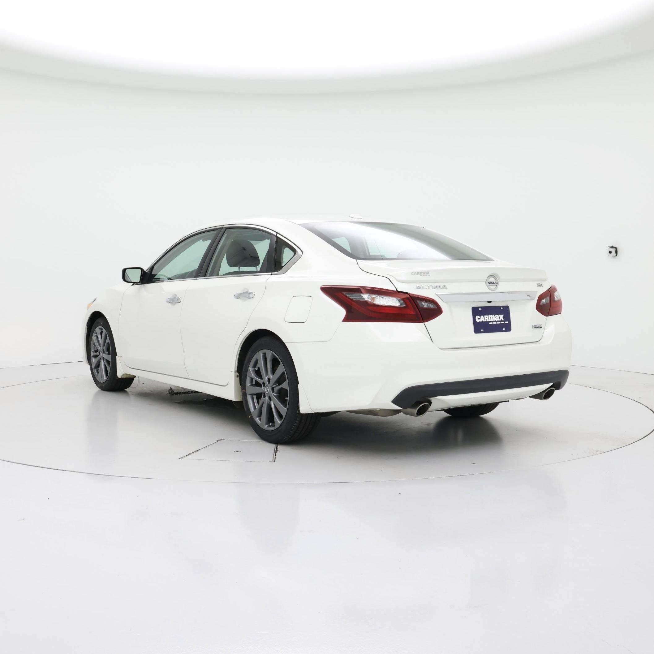 Thumbnail: 2018 Nissan Altima - 2
