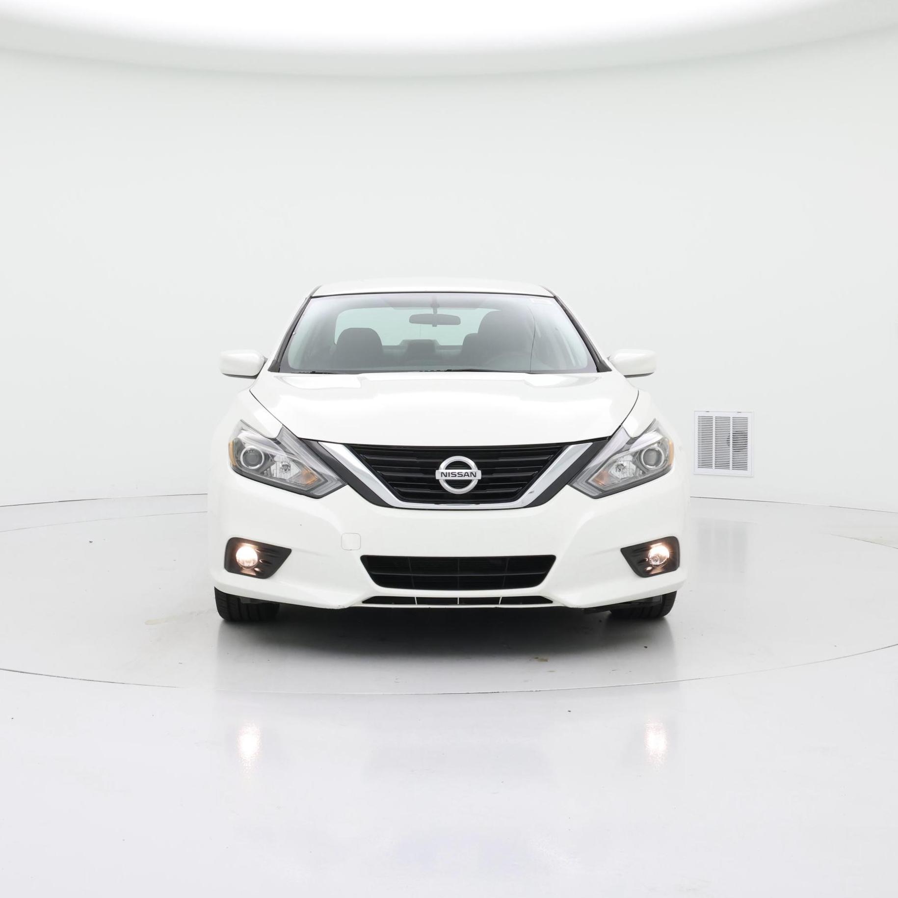 Thumbnail: 2018 Nissan Altima - 5