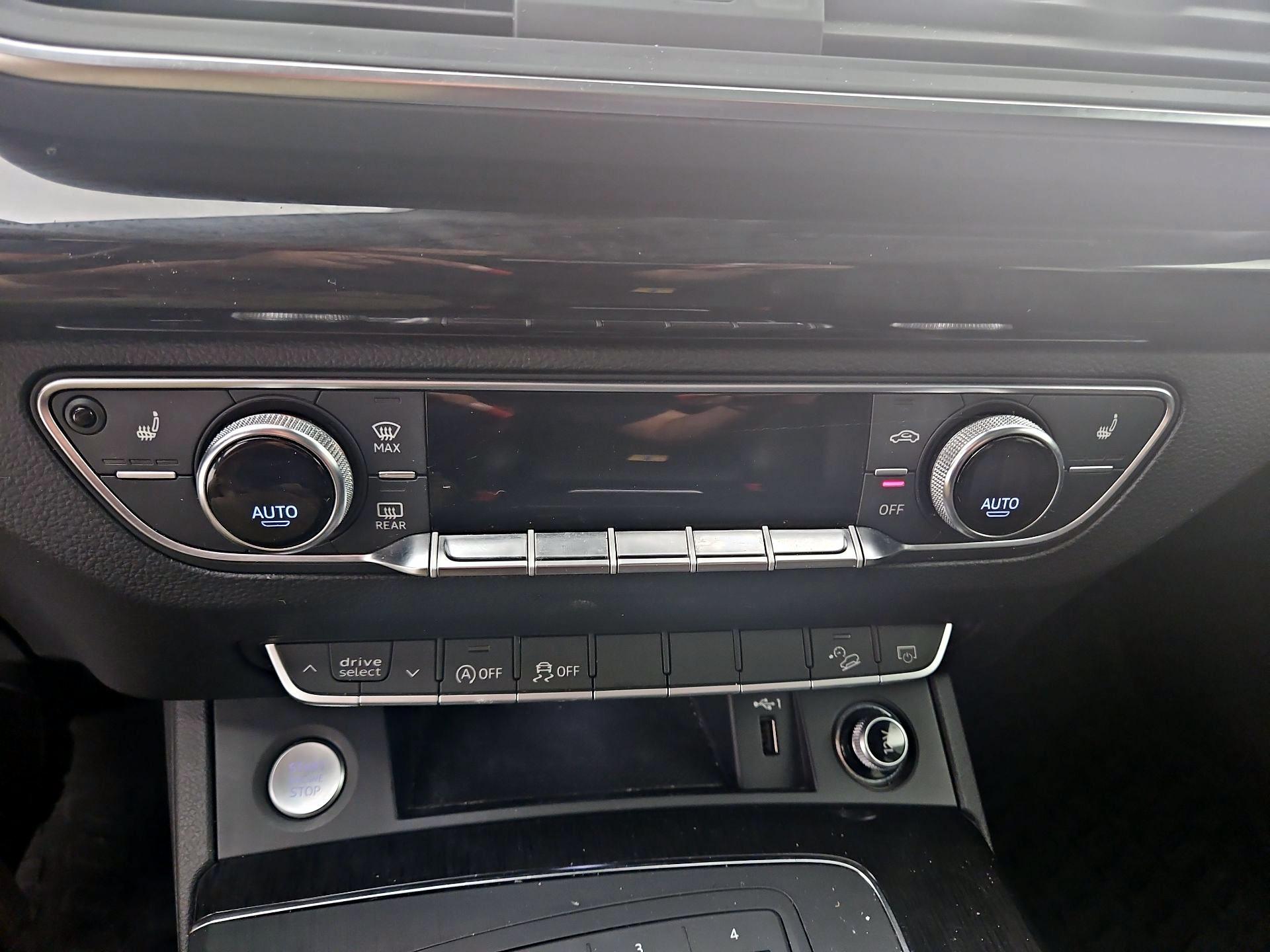 Thumbnail: 2019 Audi Q5 - 16