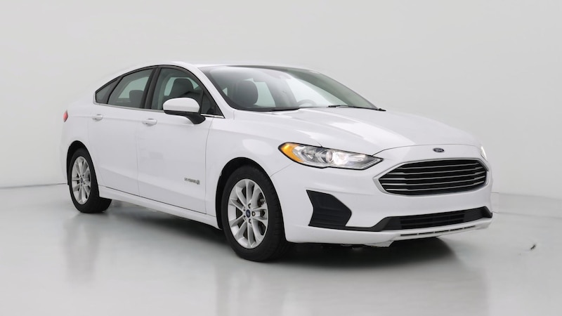 2019 Ford Fusion SE Hero Image