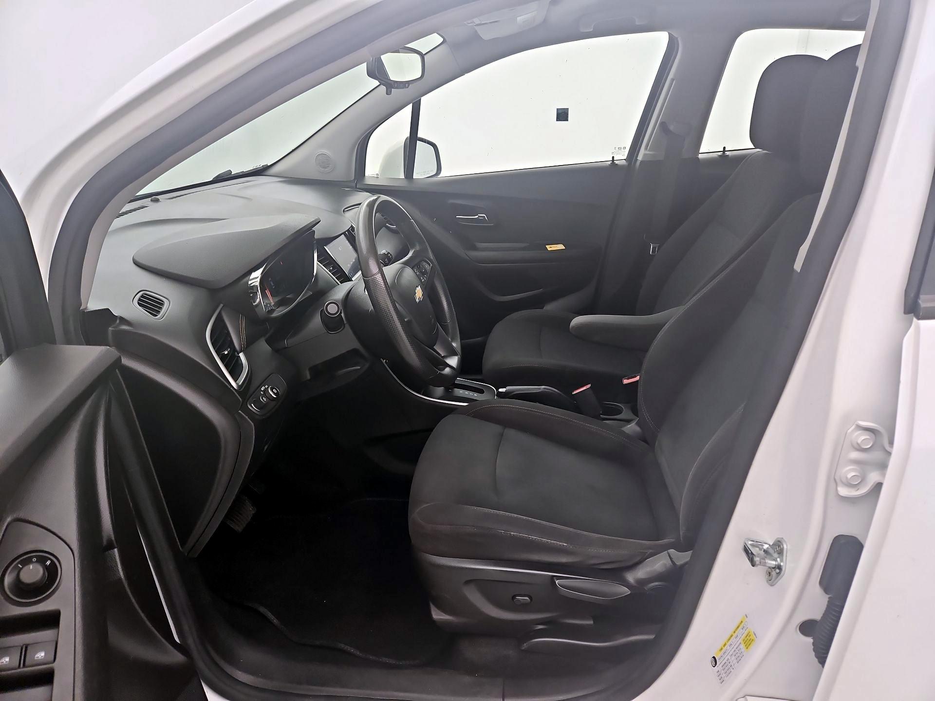 Thumbnail: 2021 Chevrolet Trax - 11