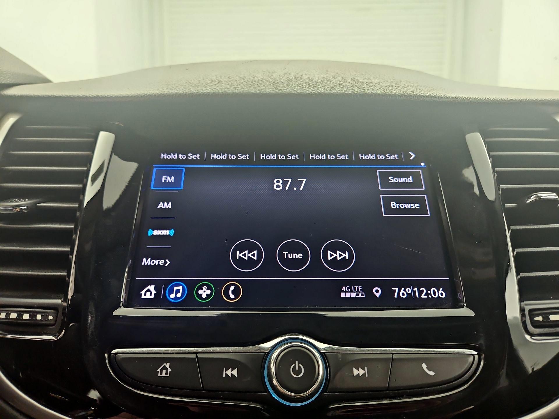 Thumbnail: 2021 Chevrolet Trax - 15