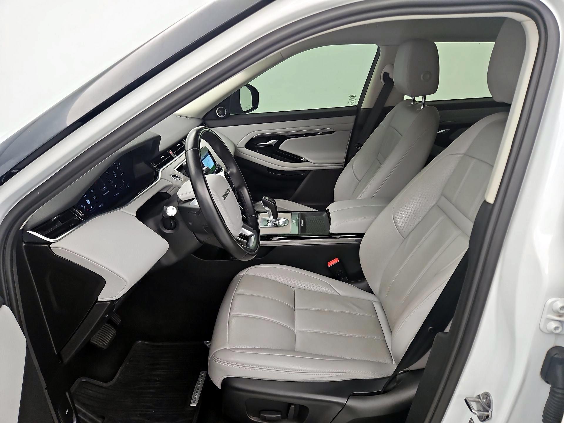 Thumbnail: 2020 Land Rover Range Rover Evoque - 11